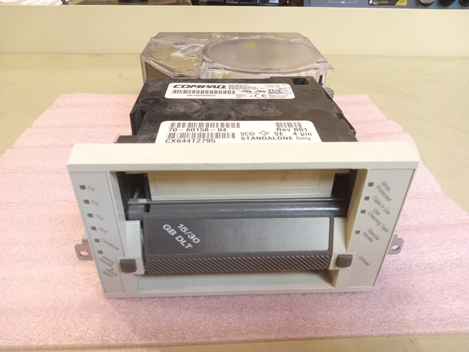 DLT Tape Drive Compaq 15/30 GB TH3AA-HK 70-60158-04 SCSI SE B01