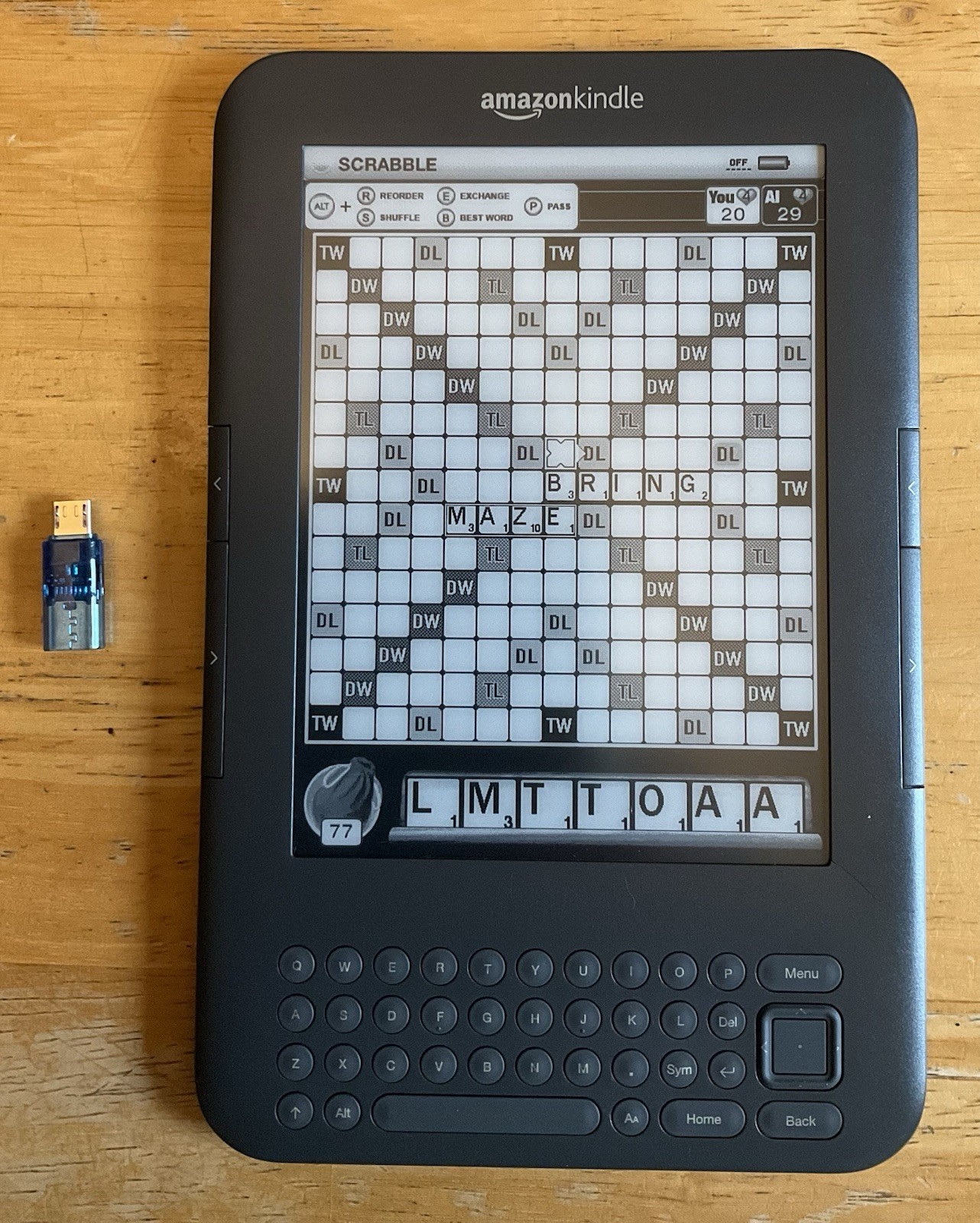 Kindle Keyboard NEW Battery. Scrabble & Every Word games. Great screen.Amazon K3