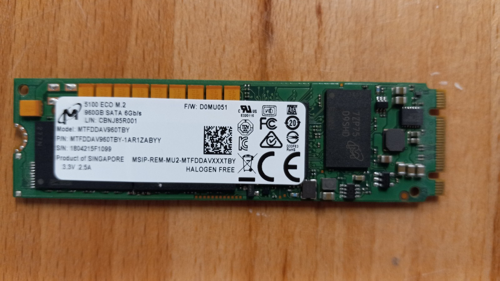 Micron 960GB SATA 6Gb/s 2280 M.2 SSD 5100 ECO Series MTFDDAV960TBY