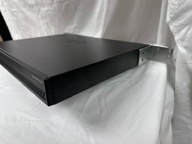 Cisco 4300 Series ISR4321/K9 V04 Integrated Services Router