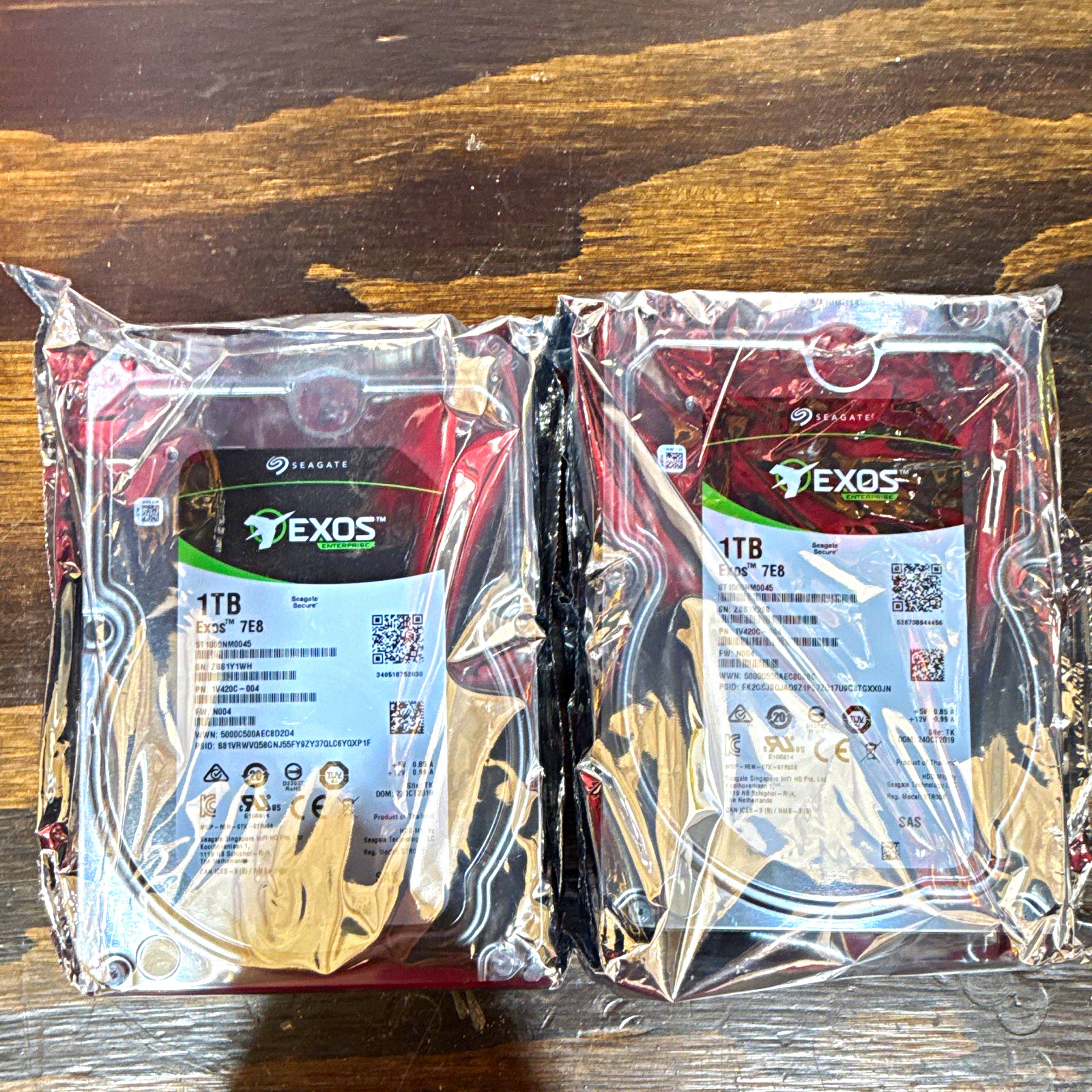 Seagate Exos 7E8 1TB SAS 3.5" 7200RPM 128MB HDD ST1000NM0045