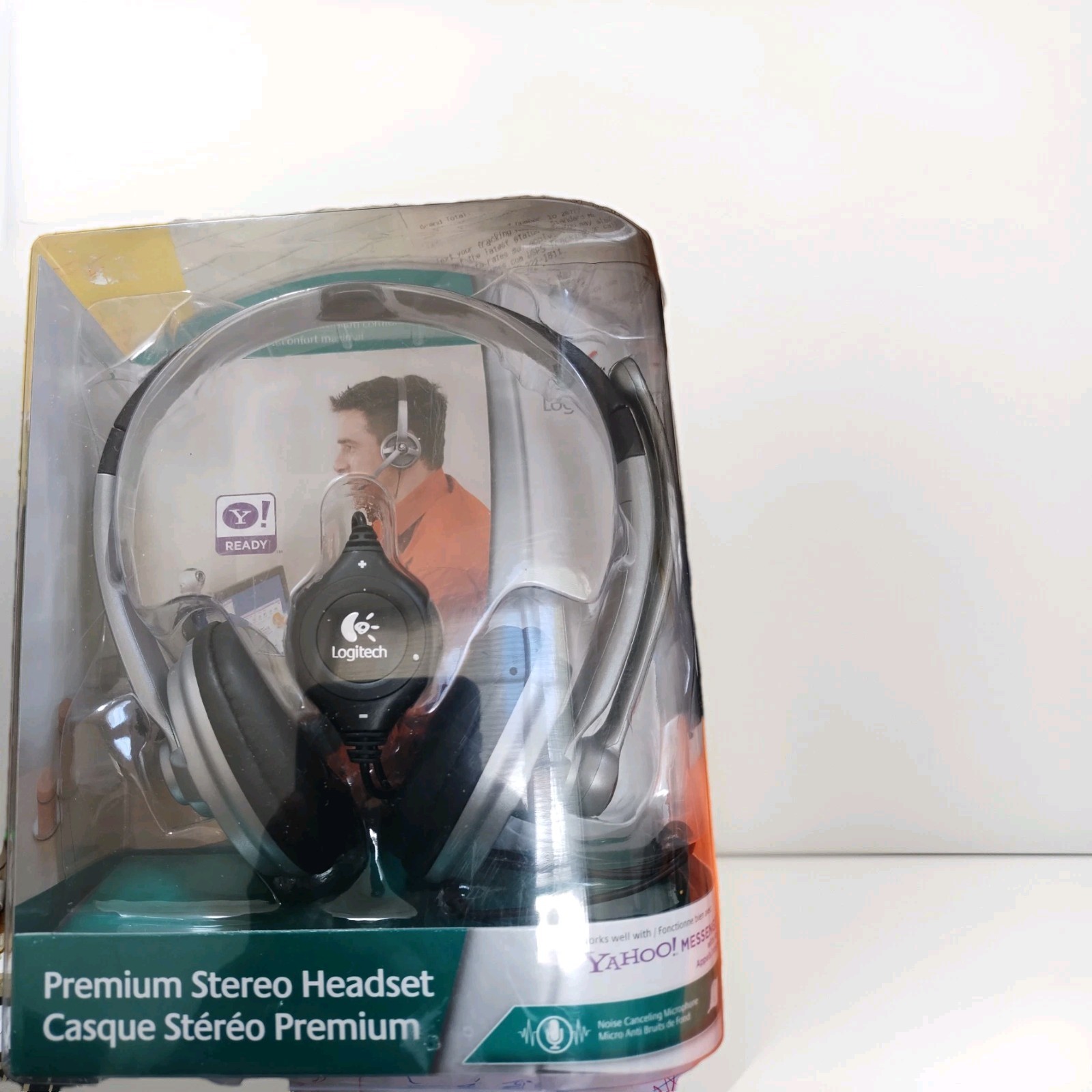 Logitech Clear Chat Premium PC Silver/Black Headband Headsets NIB