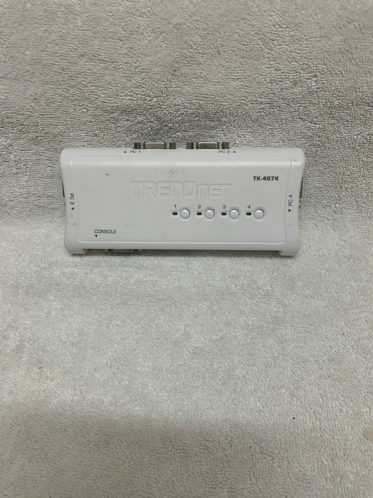 TRENDnet 4 Port KVM Switch Kit (TK-407K) - VGA and USB