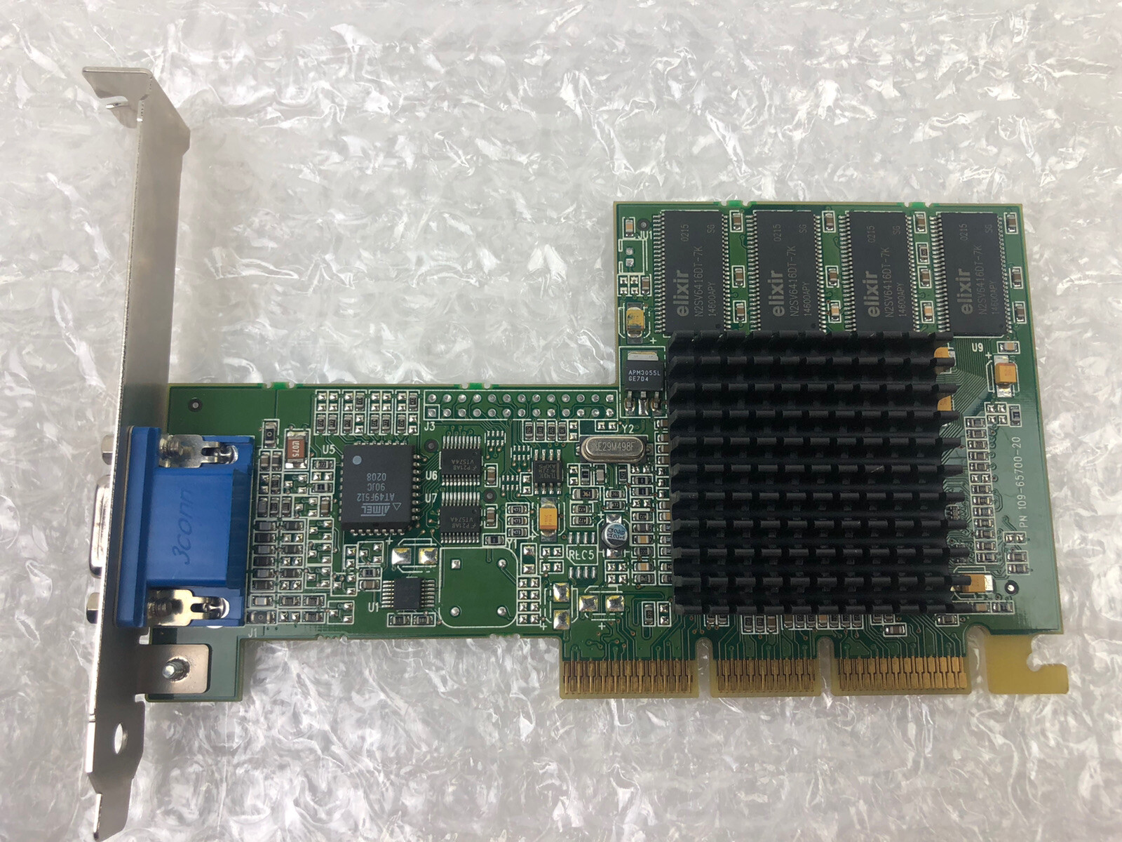 AGP card ATI Graphics Rage  Xpert2000Pro Ultra 32M 1025-14030 109-65700-20 (T1)
