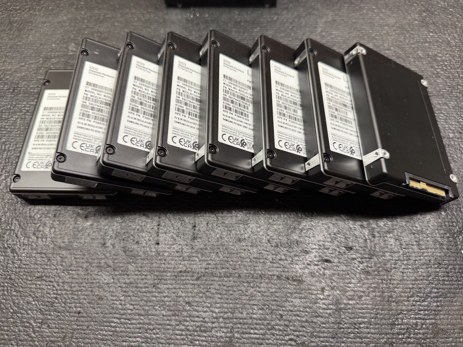 Samsung PM1733 1.92TB U.3 NVMe PCIe Gen4 SSD MZXLR1T9HBJR HPE 0% Used Tested