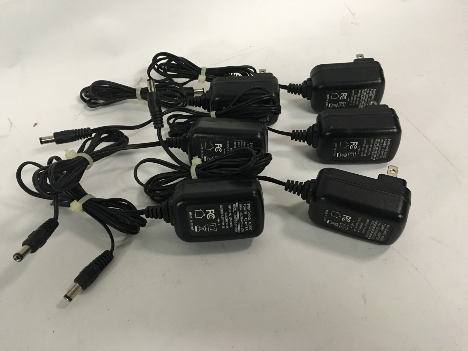 Lot of 6 Authentic Microsoft Surface 48W Chargers 1536 12V 3.6A