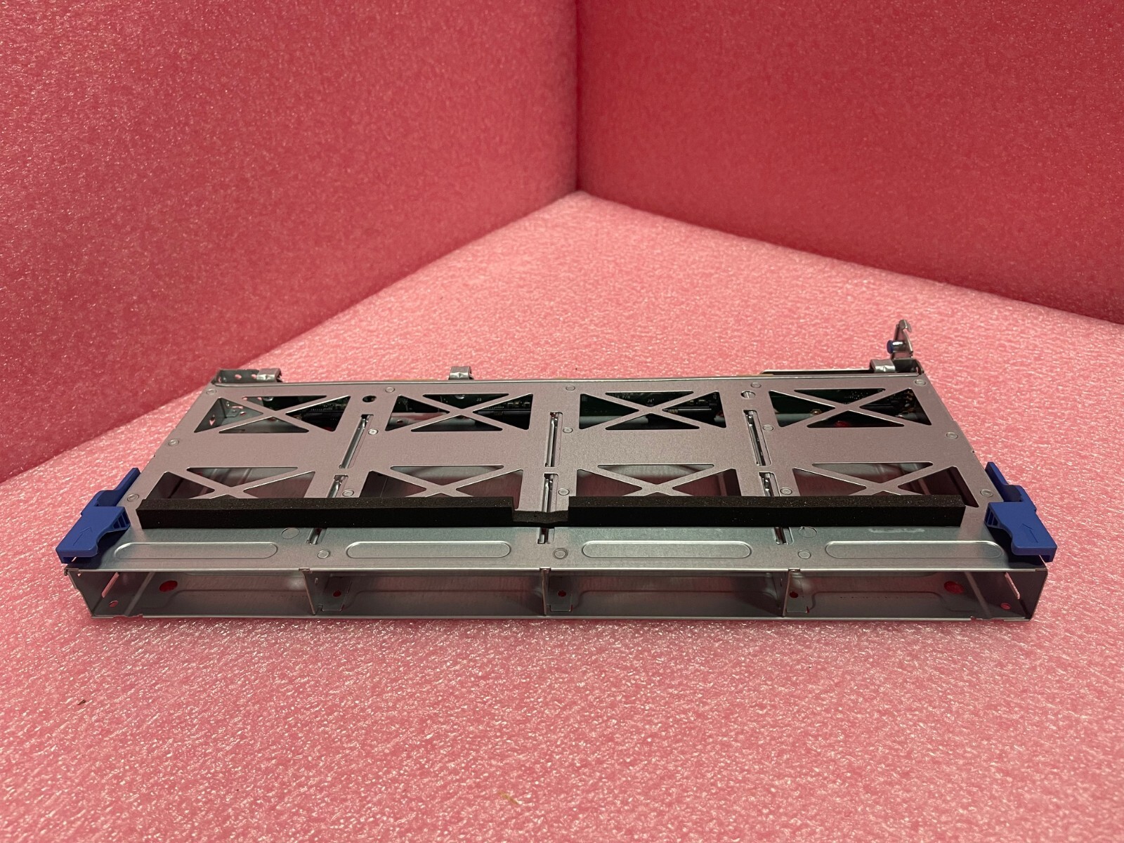 867215-001 HPe DL380 Gen10 4LFF Drive cage w/ Backplane 875082-001 871776-001