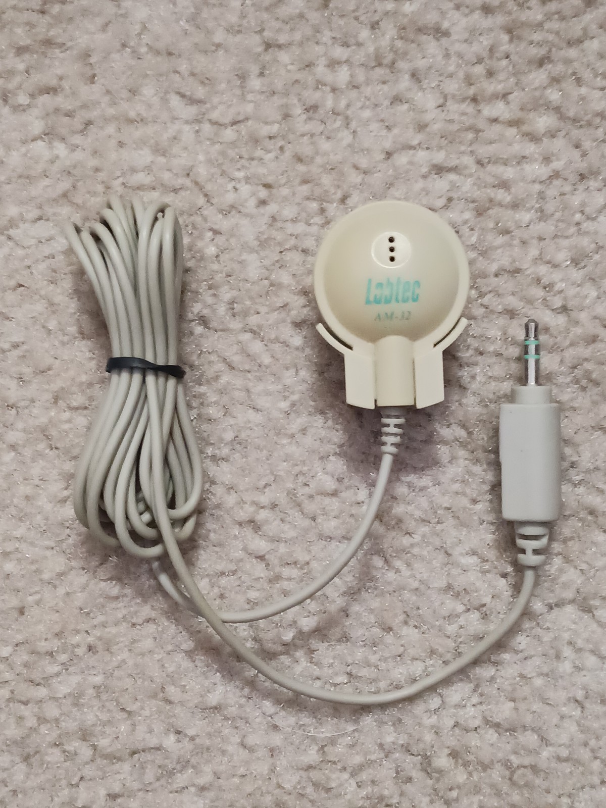 LABTEC AM-32 Deluxe Clip-On Microphone w/Holder & 3.5mm Audio Jack-Beige