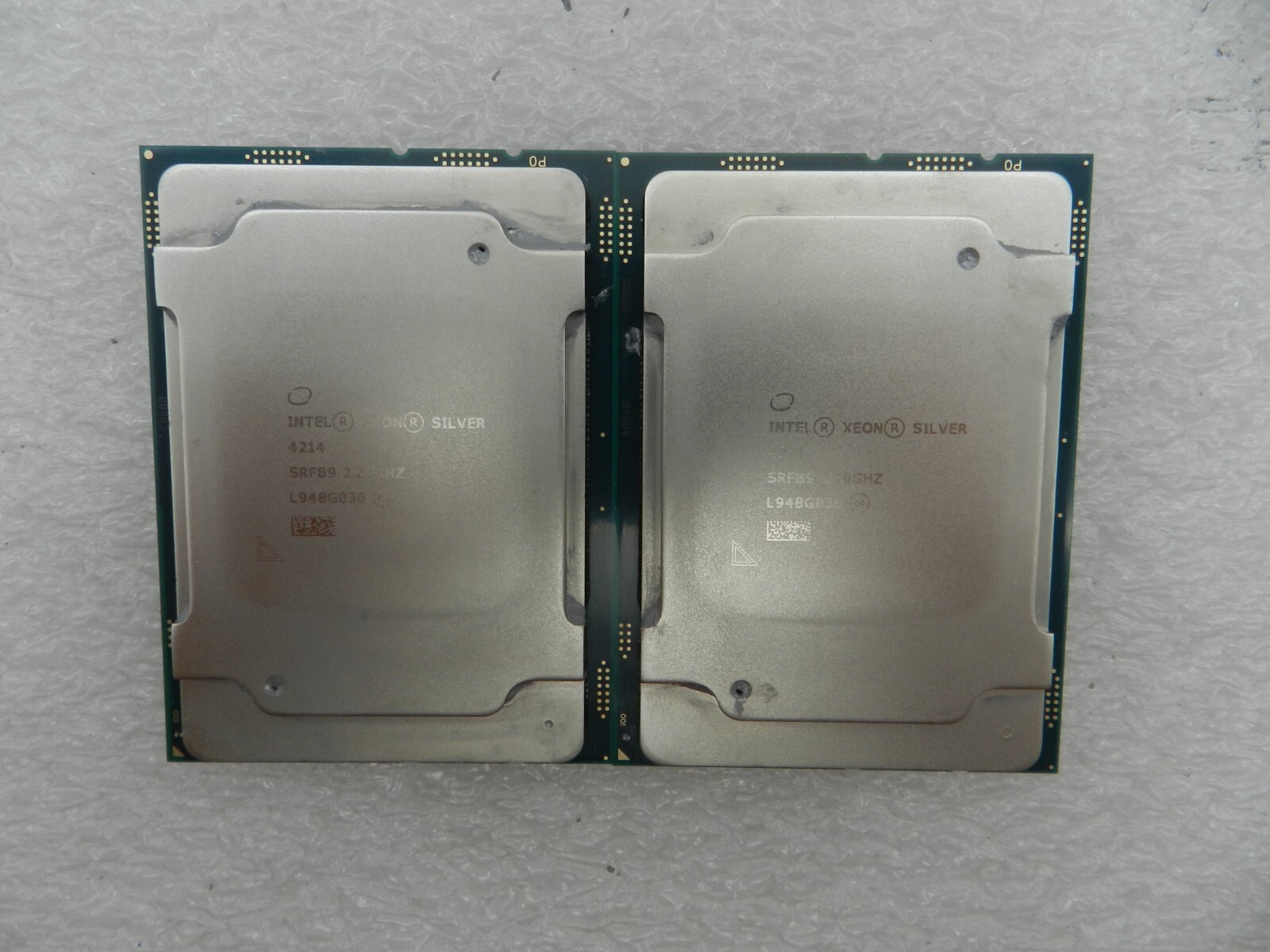Intel Xeon Silver SRFB9 2.20GHz 16.5MB 12-Core LGA3647 CPU(Matching pair)