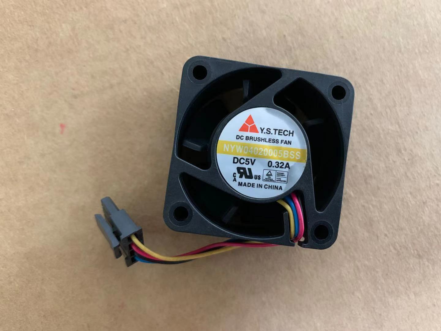 1pcs Y.S.TECH 4020 4CM 5V 0.32A 4-wire PWM cooling fan NYW04020005BSS 