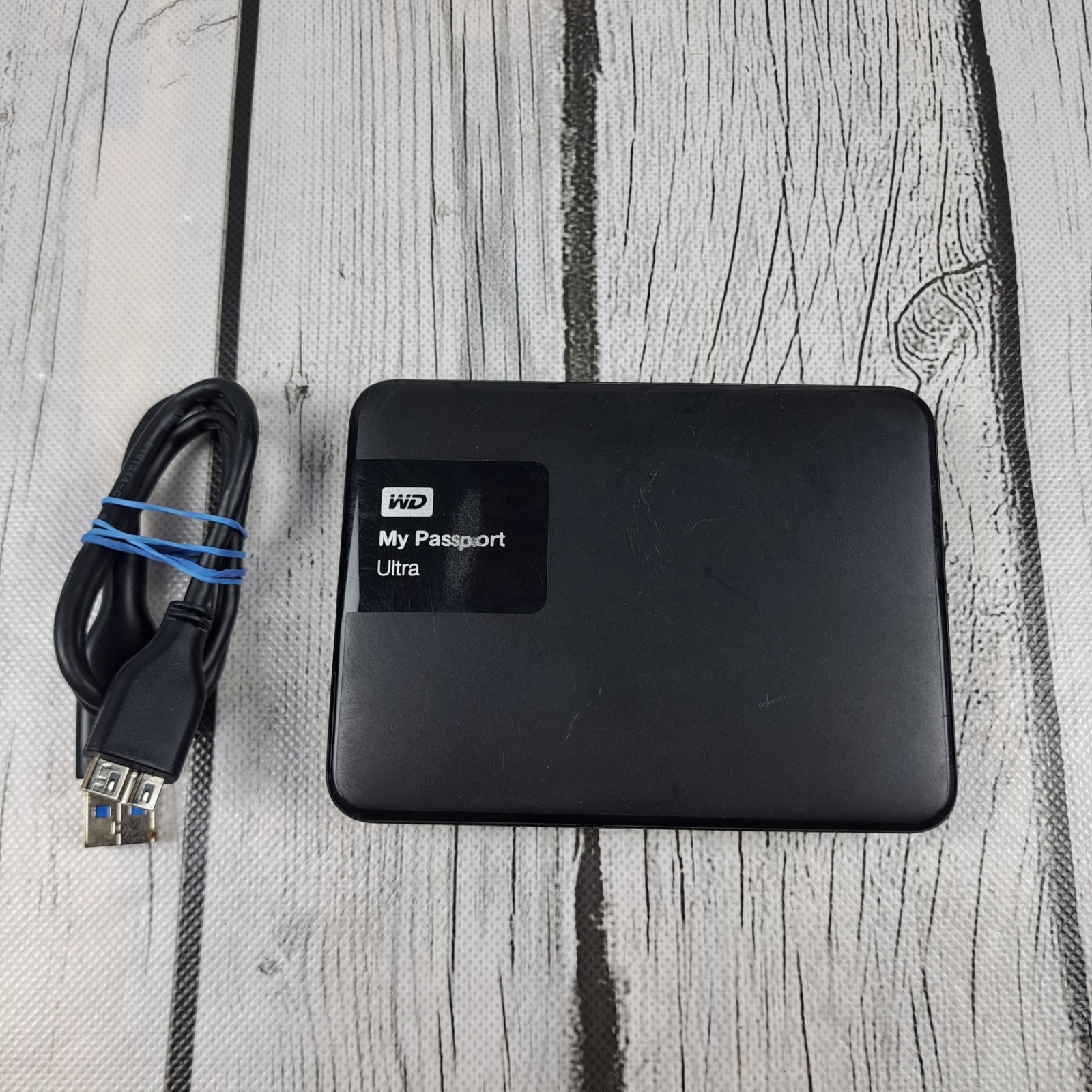 WD My Passport Ultra 500 GB Portable Hard Drive USB 3.0 (Model WDBPGC5000ABK-04)