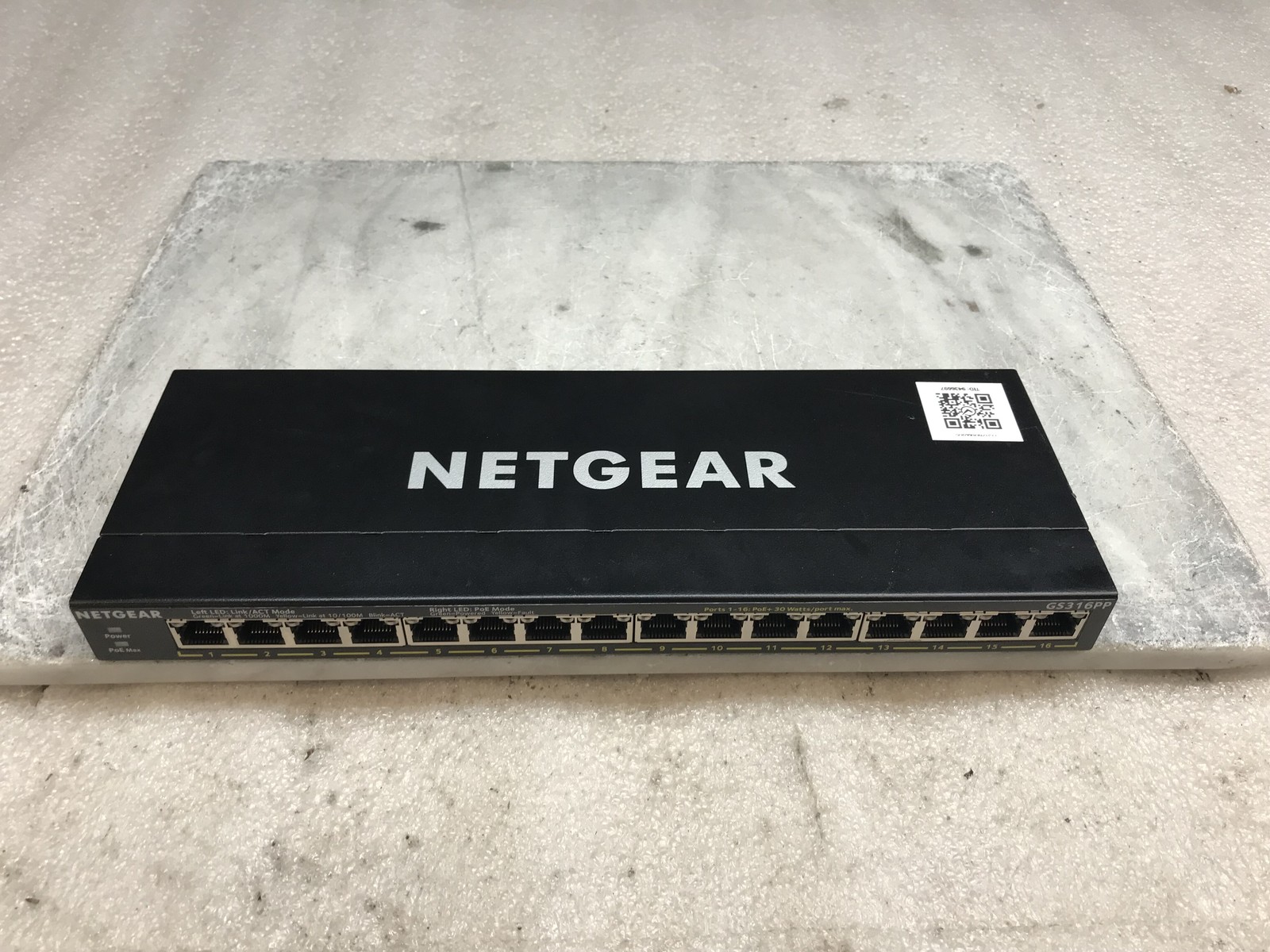 NETGEAR GS316PP 16 Port Gigabit Unmanaged PoE+ Switch No Power Adapter