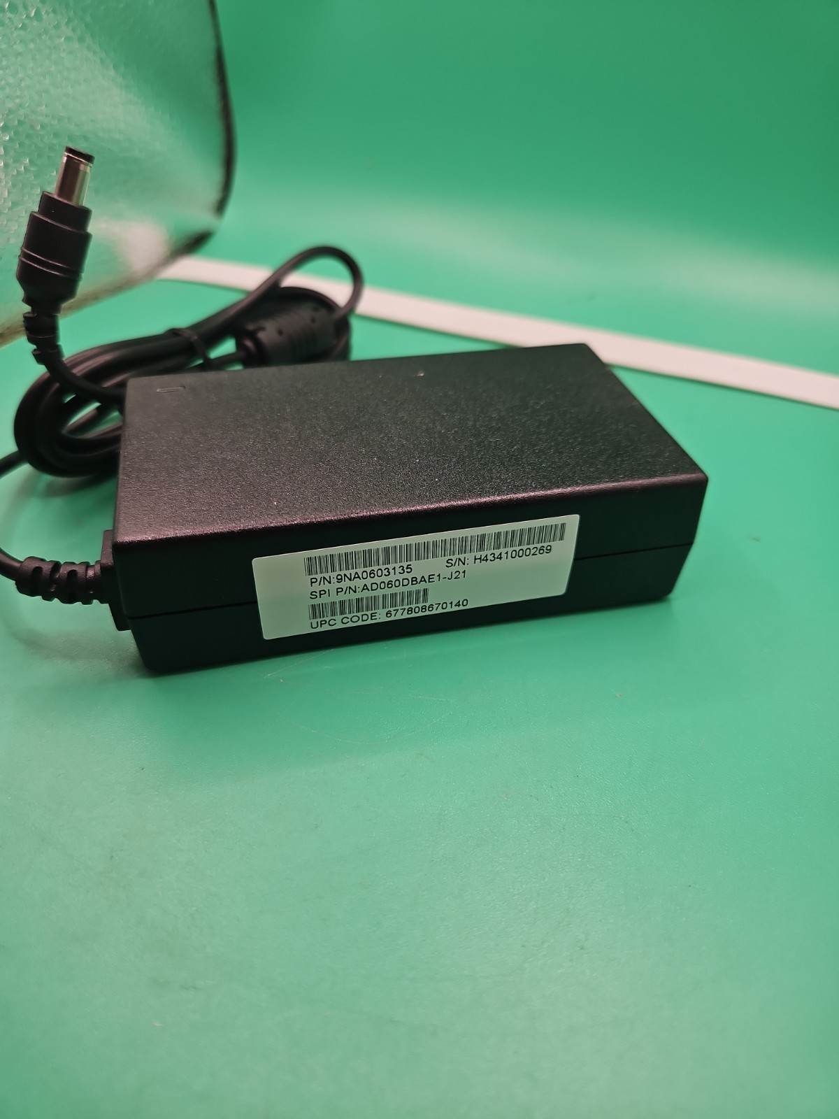 Genuine FSP FSP060-DBAE1 AC/DC Power Supply Adapter 12V 5A 60W 