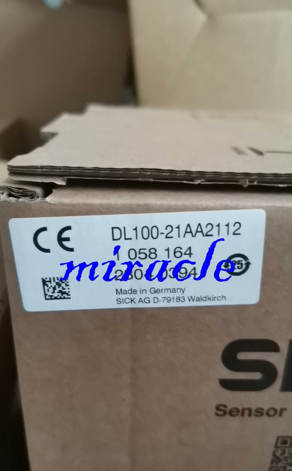 1pc new SICK DL100-21AA2112 Distance Sensor Air delivery