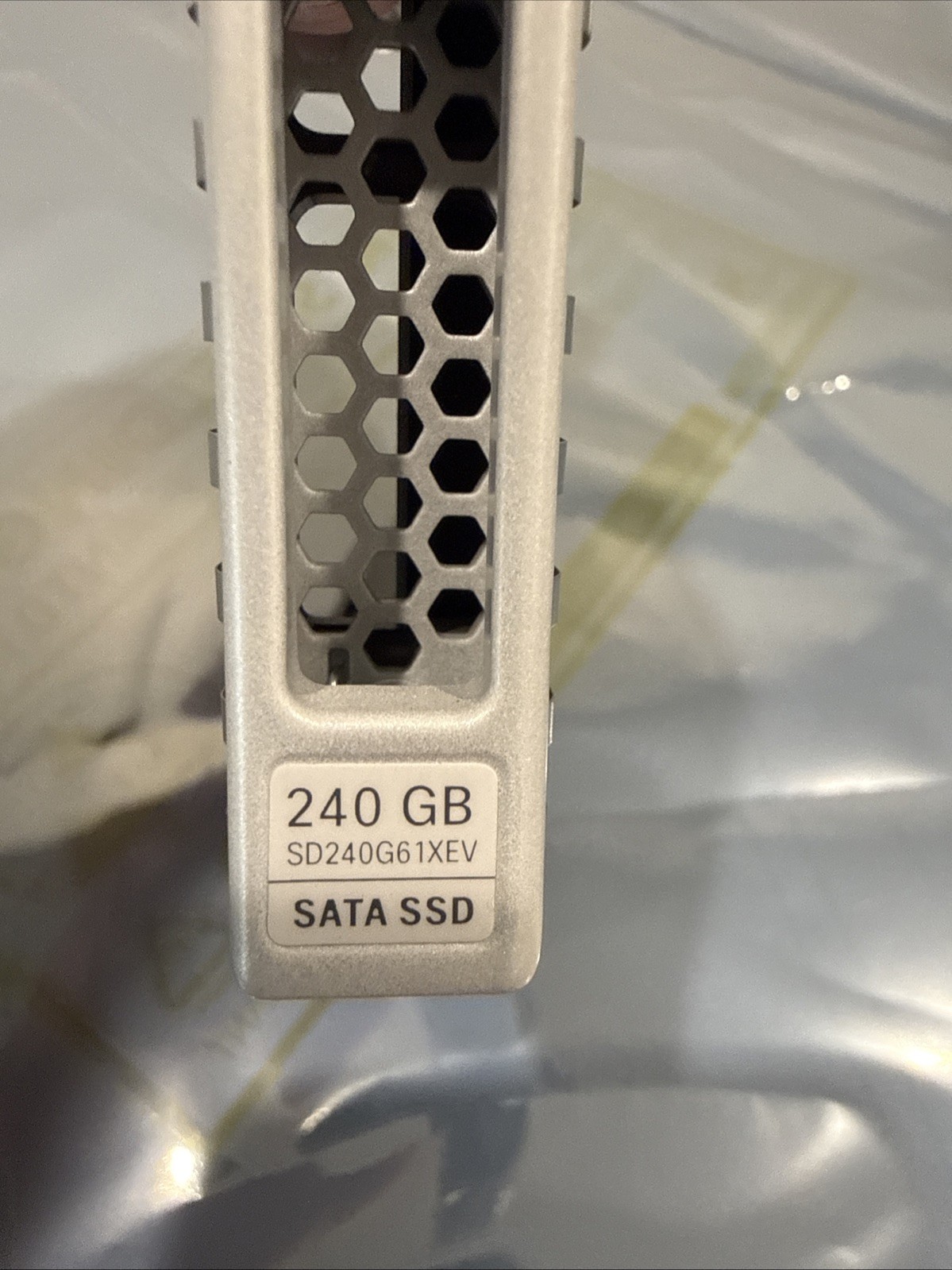 UCS-SD240G61X-EV CISCO 240GB 6G SATA 2.5" SFF SSD Samsung PM863a