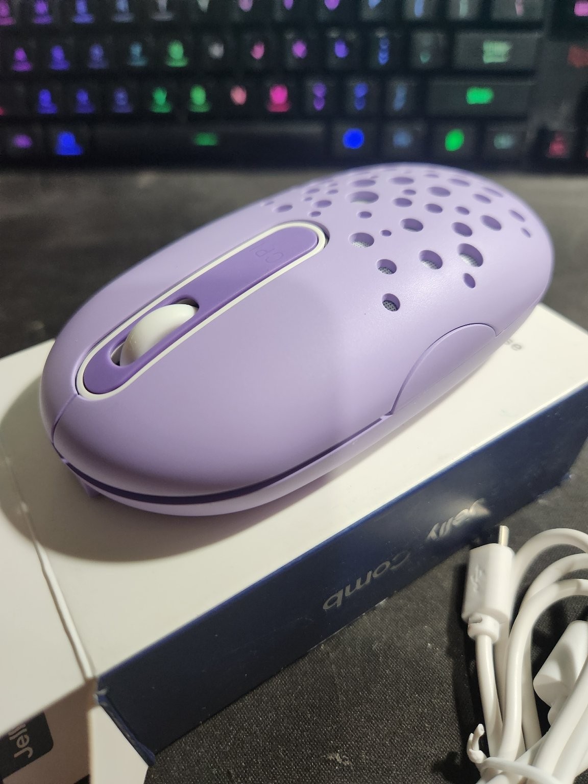 Jelly Comb IWG-DDS01 Wireless Mouse LED Backlit Purple USB 2.4G Rechargeable