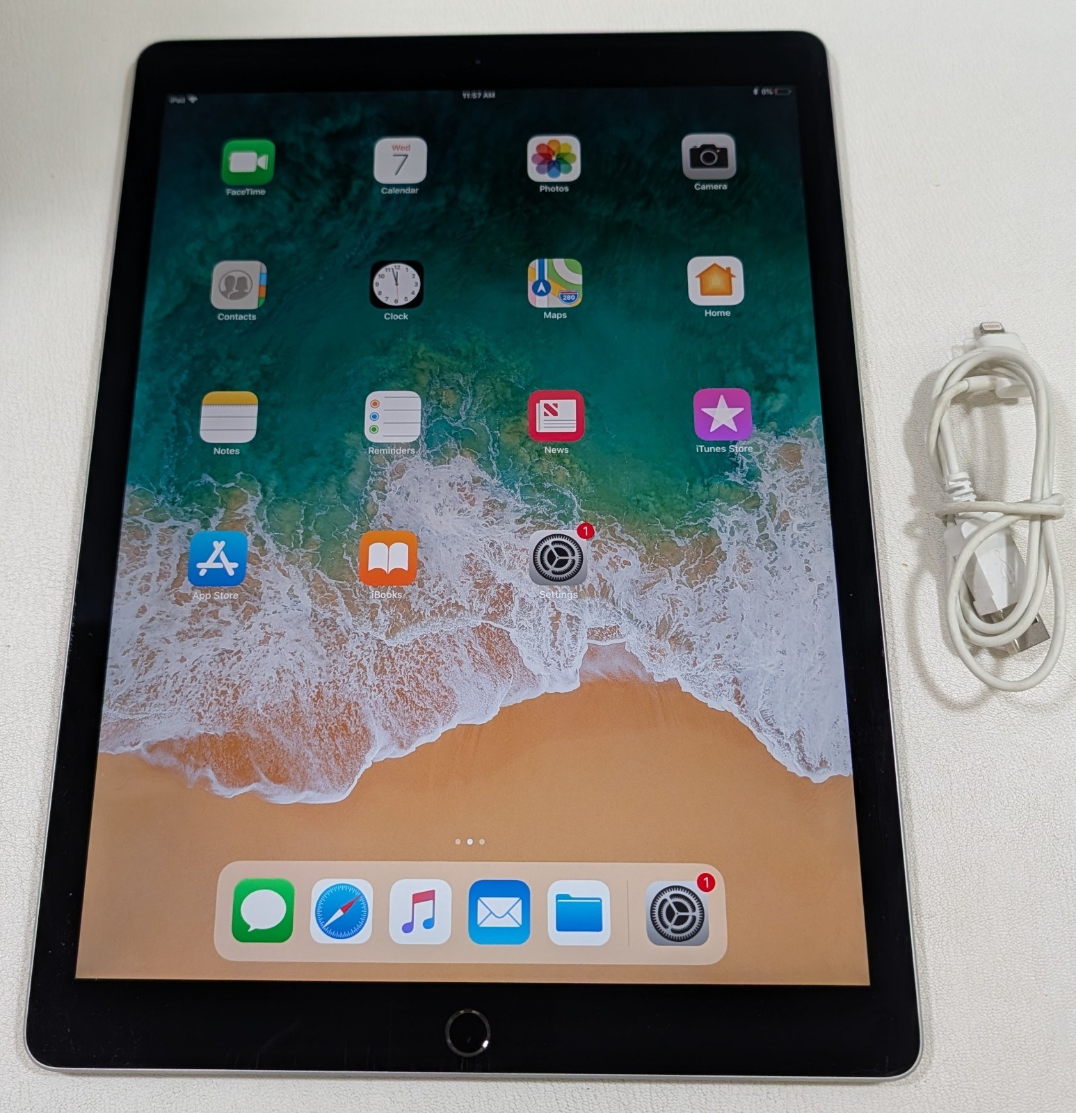 Apple iPad Pro 12.9" 2nd Gen 256GB Space Gray Wi-Fi A1670 MP6G2LL/A - Power Cord