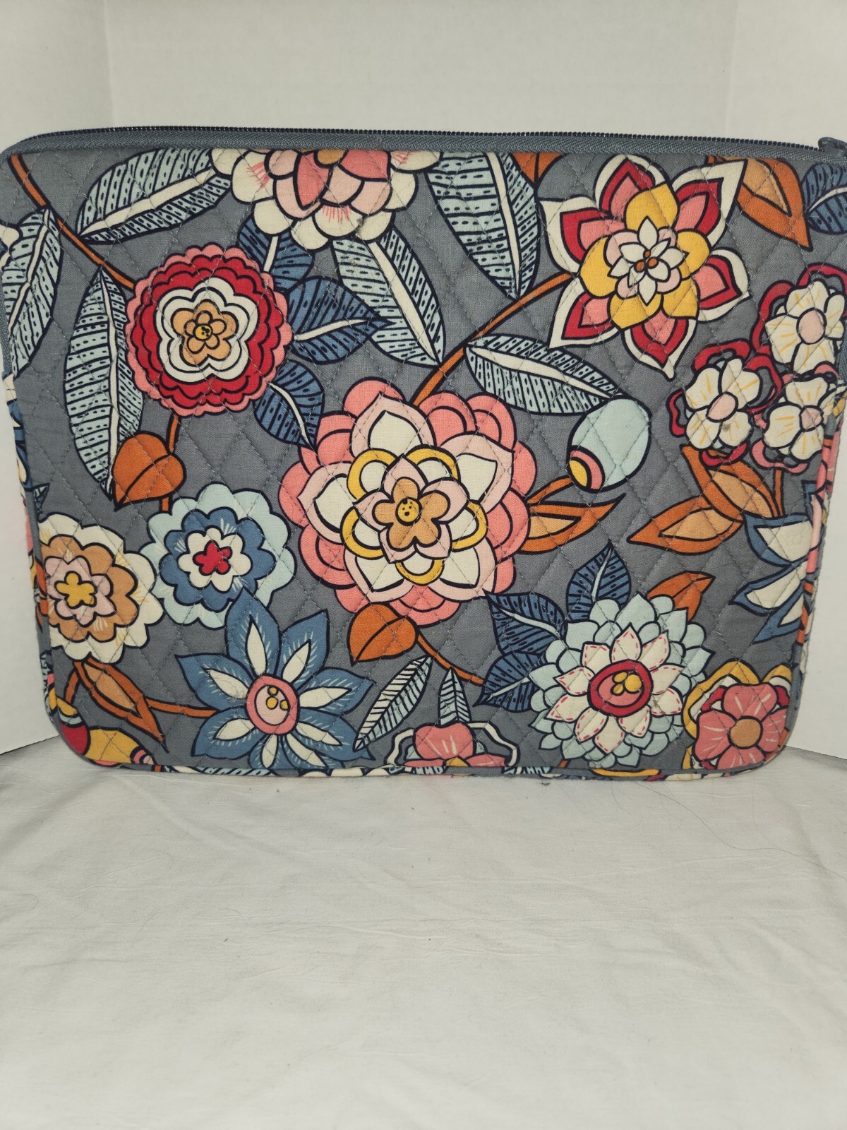 Vera Bradley Tropical Evening Gray Floral Laptop Tablet Sleeve Zip Top Padded