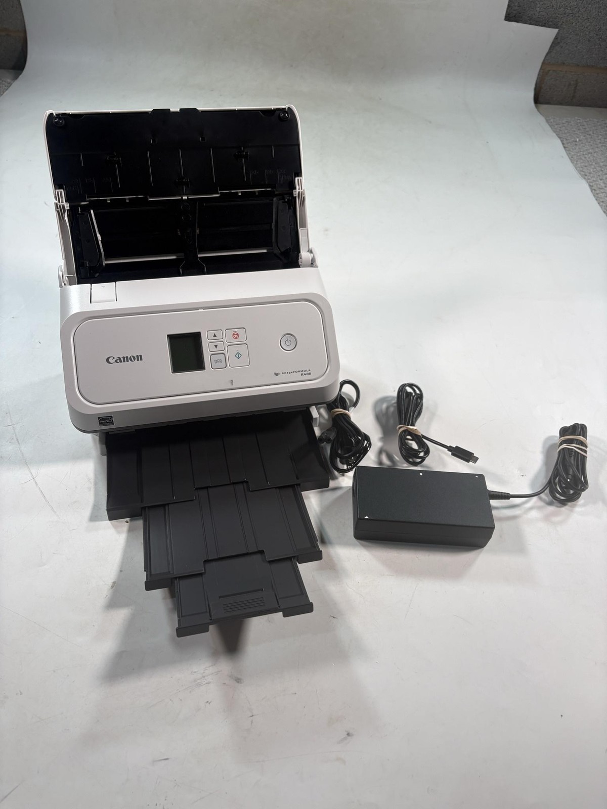 Canon ImageFORMULA R40II Sheetfed Scanner USB 2.0 White W/ AC Adapter Japan
