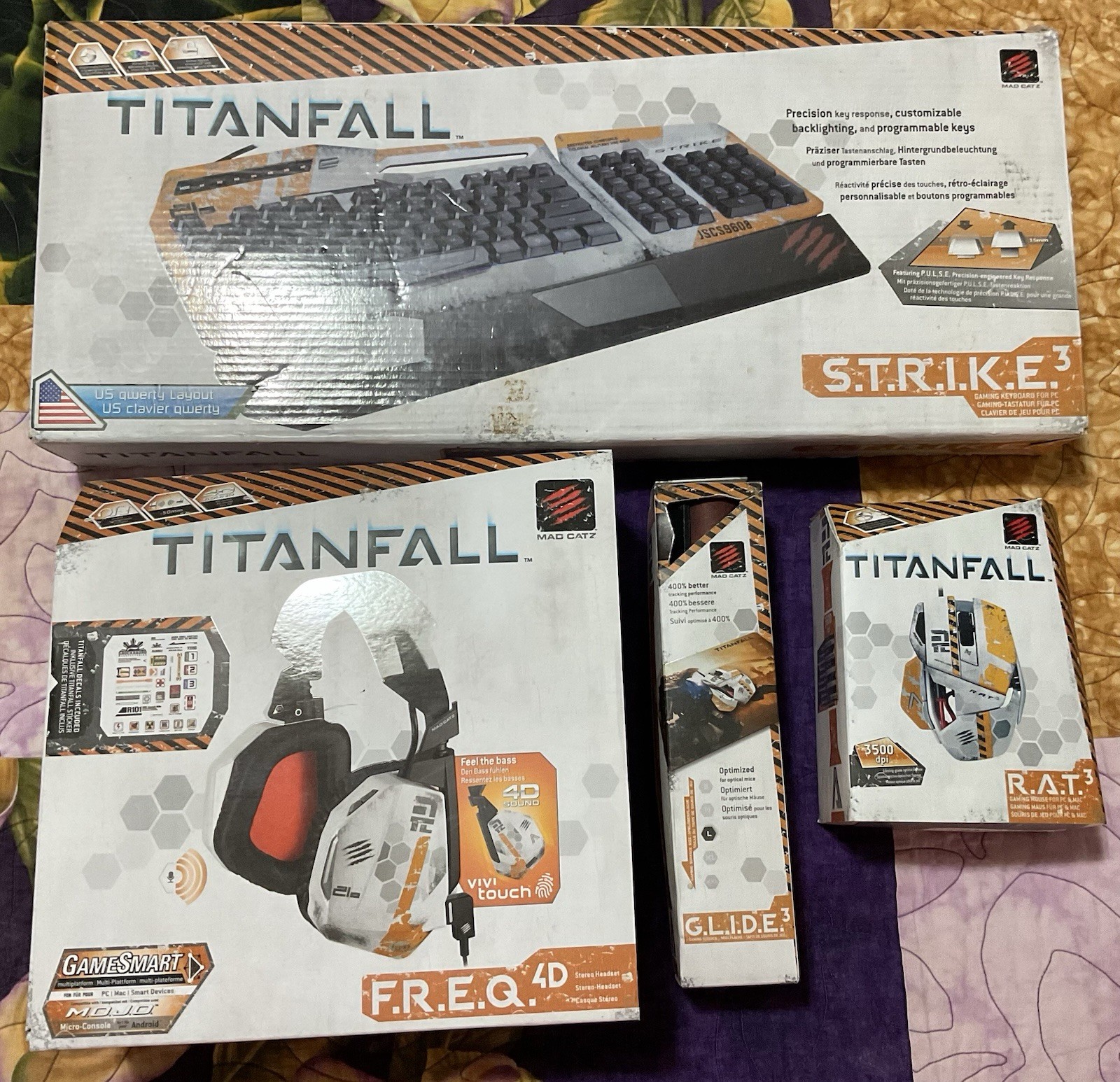Mad Catz Titanfall Collector’s Edition Peripheral Set – Keyboard, Mouse, Headset