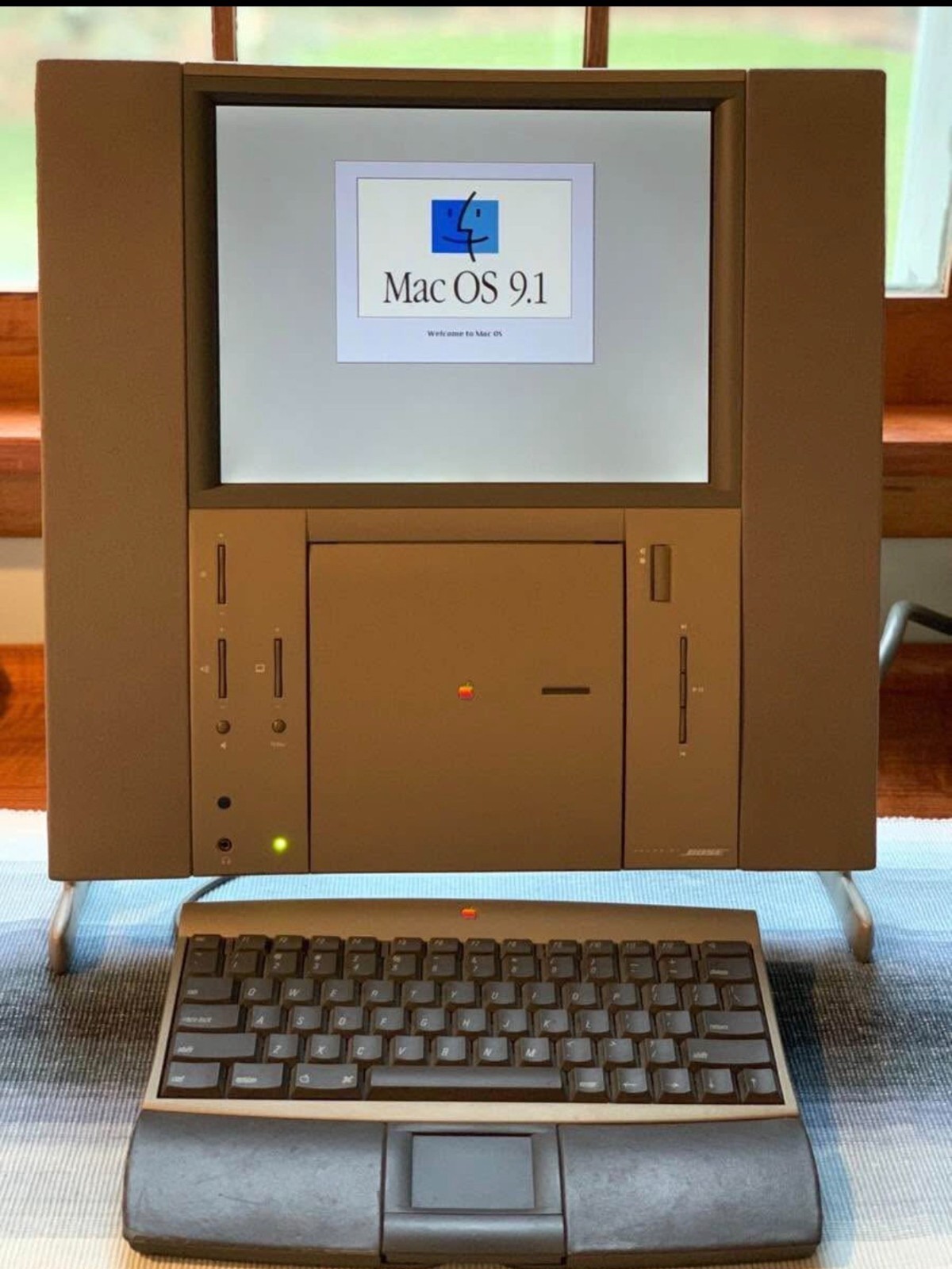 Vintage Apple 20th Anniversary Computer - Very Lightly Used