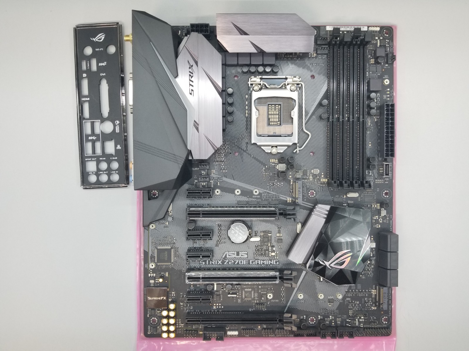ASUS ROG STRIX Z270E Gaming LGA1151 DDR4 PCIe DP HDMI USB-C ATX Motherboard