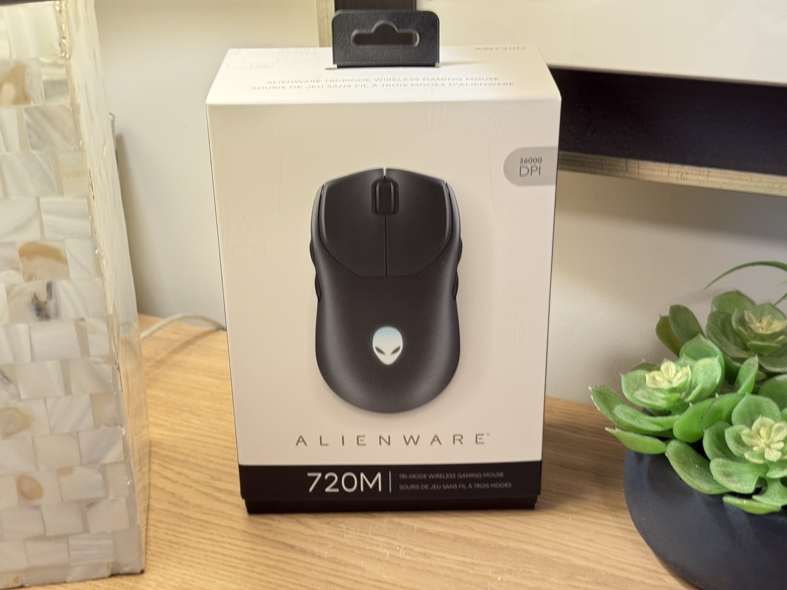 ALIENWARE TRI-MODE AW720M 720M BLACK WIRELESS GAMING MOUSE, BRAND NEW
