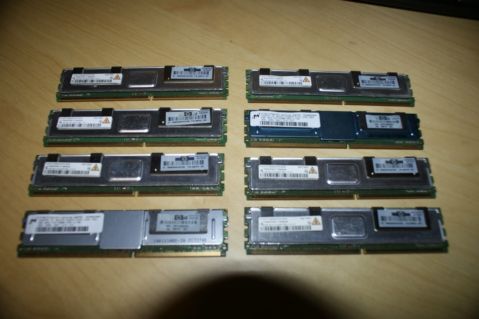 SET of 8 HP 398707-051 2GB 2RX4 PC2-5300F-555-11-H0 RAM MODULES