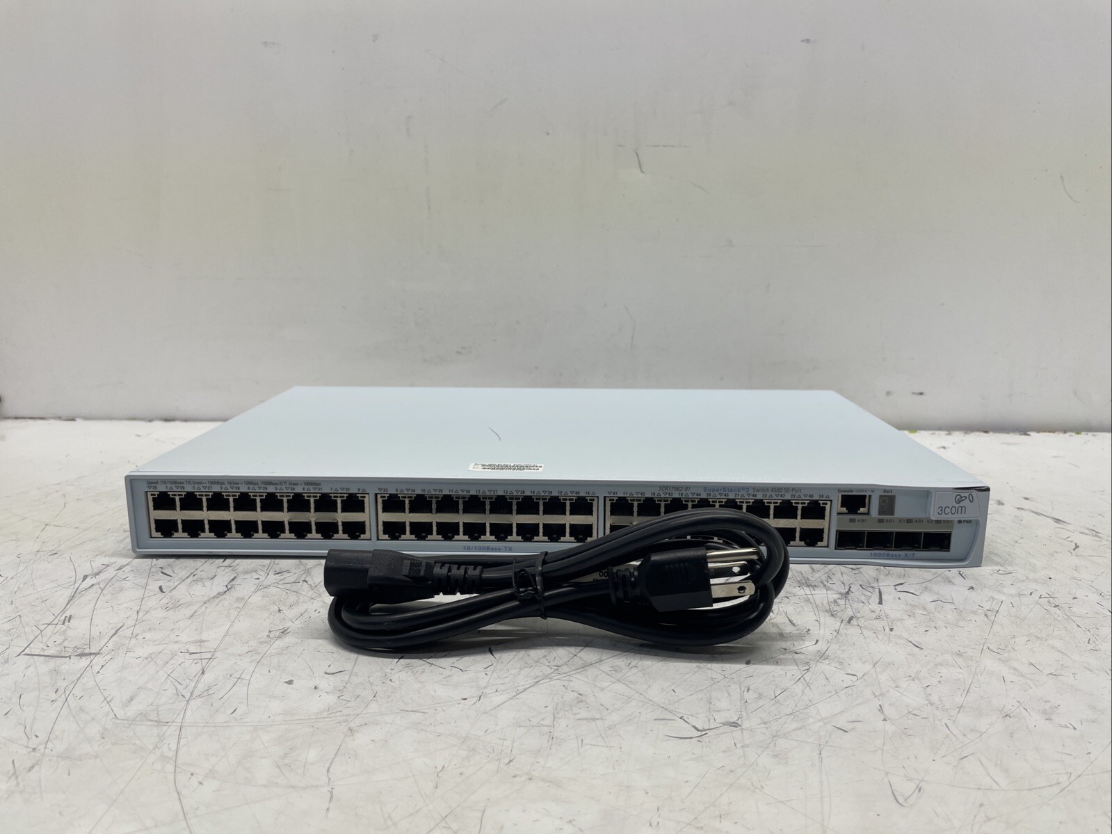 3Com SuperStack 3 4500 50 Port Switch 3CR17562-91 w/ Power Cord *TESTED*