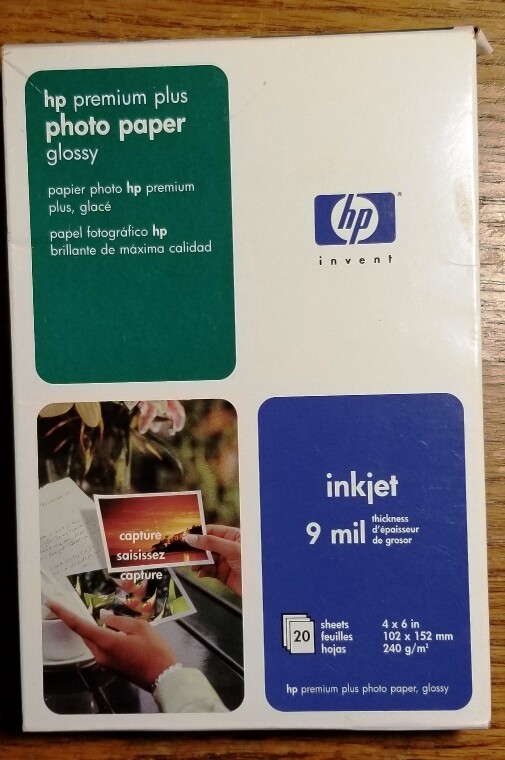 HP 4x6 Glossy Photo Paper 20 sheets C6944A SEALED IN PLASTIC SLEEVE never USED