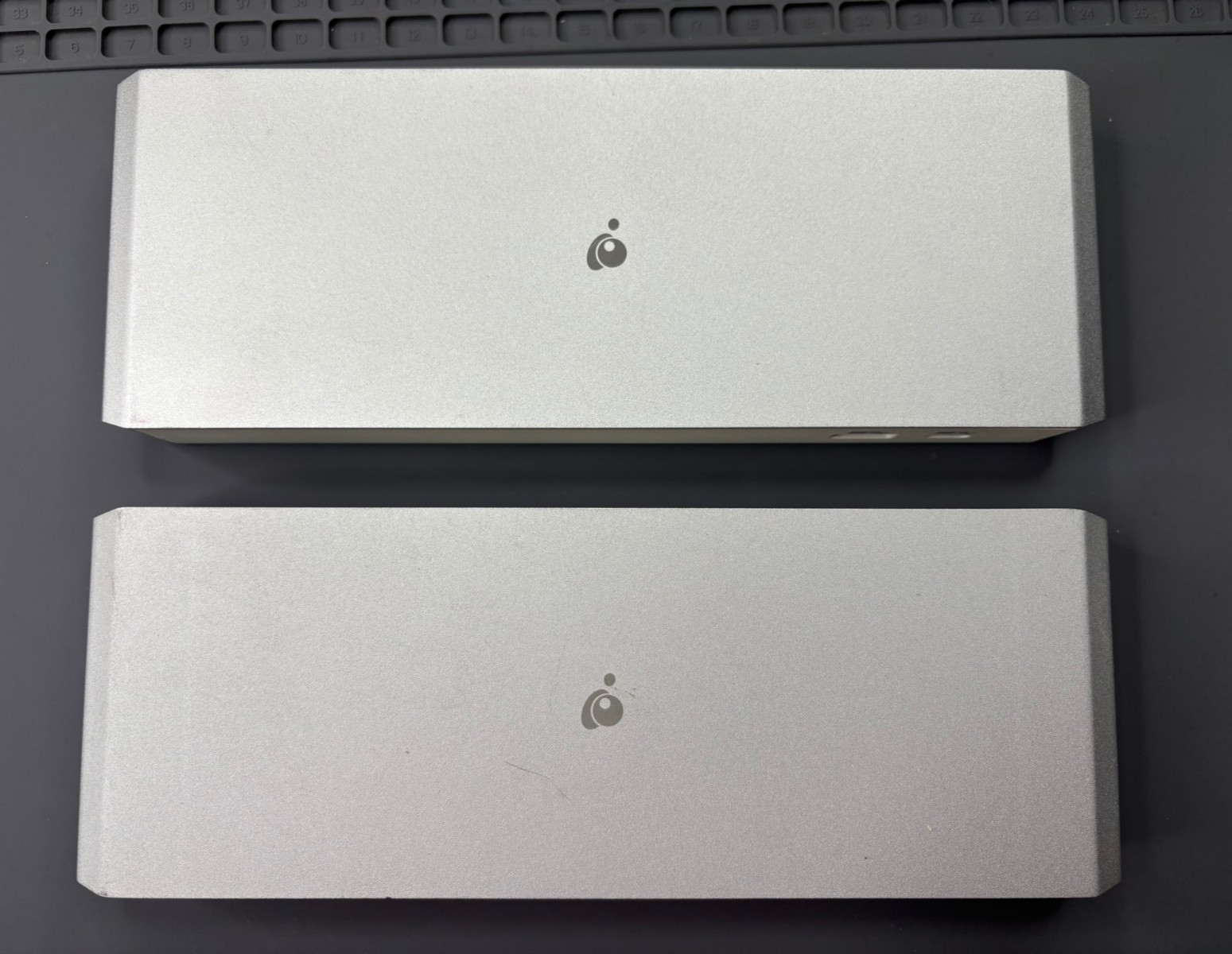 2 IOGEAR Thunderbolt 3 Docking Station - GTD733 (BUNDLE)