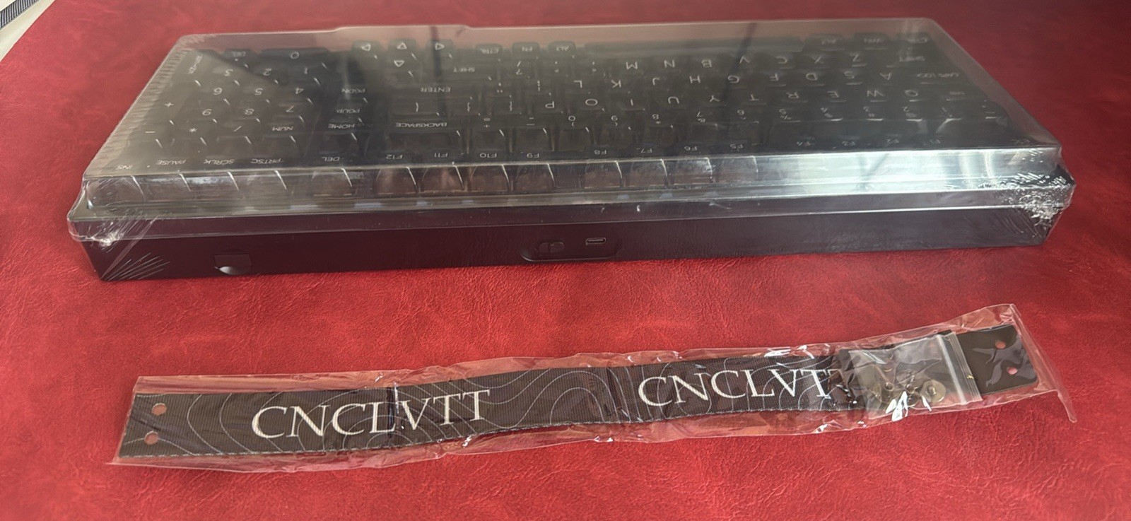 5lb Heavy Aluminum Mechanical Keyboard,  Bluetooth/2.4G/USB-C, 5-Layer Dampe