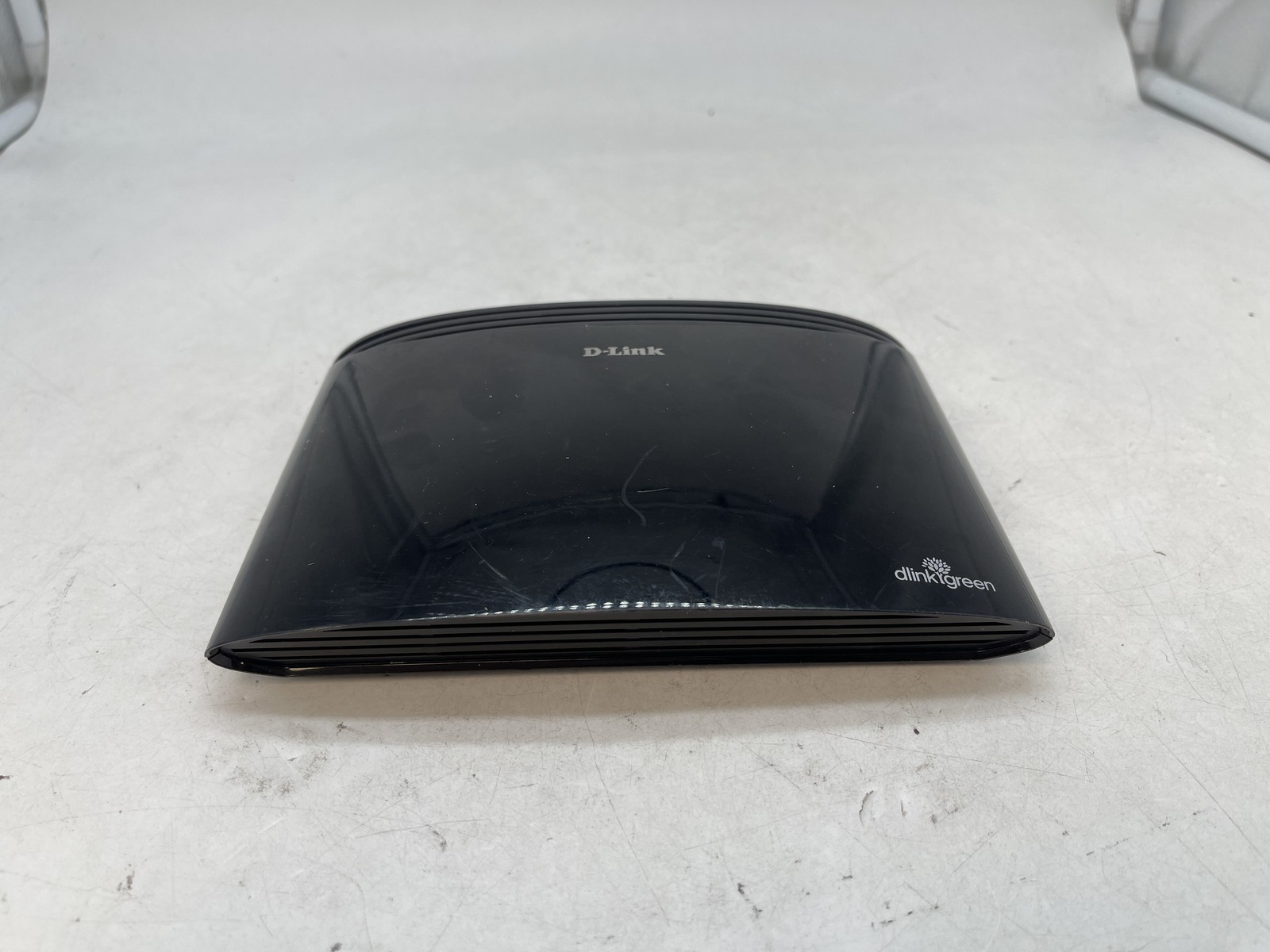 D-Link DGS-1008G 8-Port Unmanaged Gigabit Ethernet Desktop Switch - Free S/H