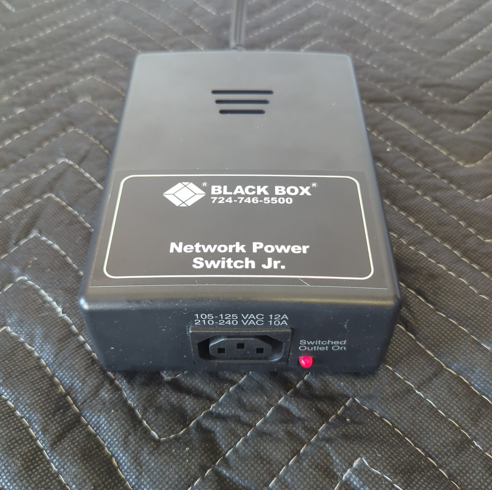 Black Box SWI080A-R3 Network Power Switch Jr