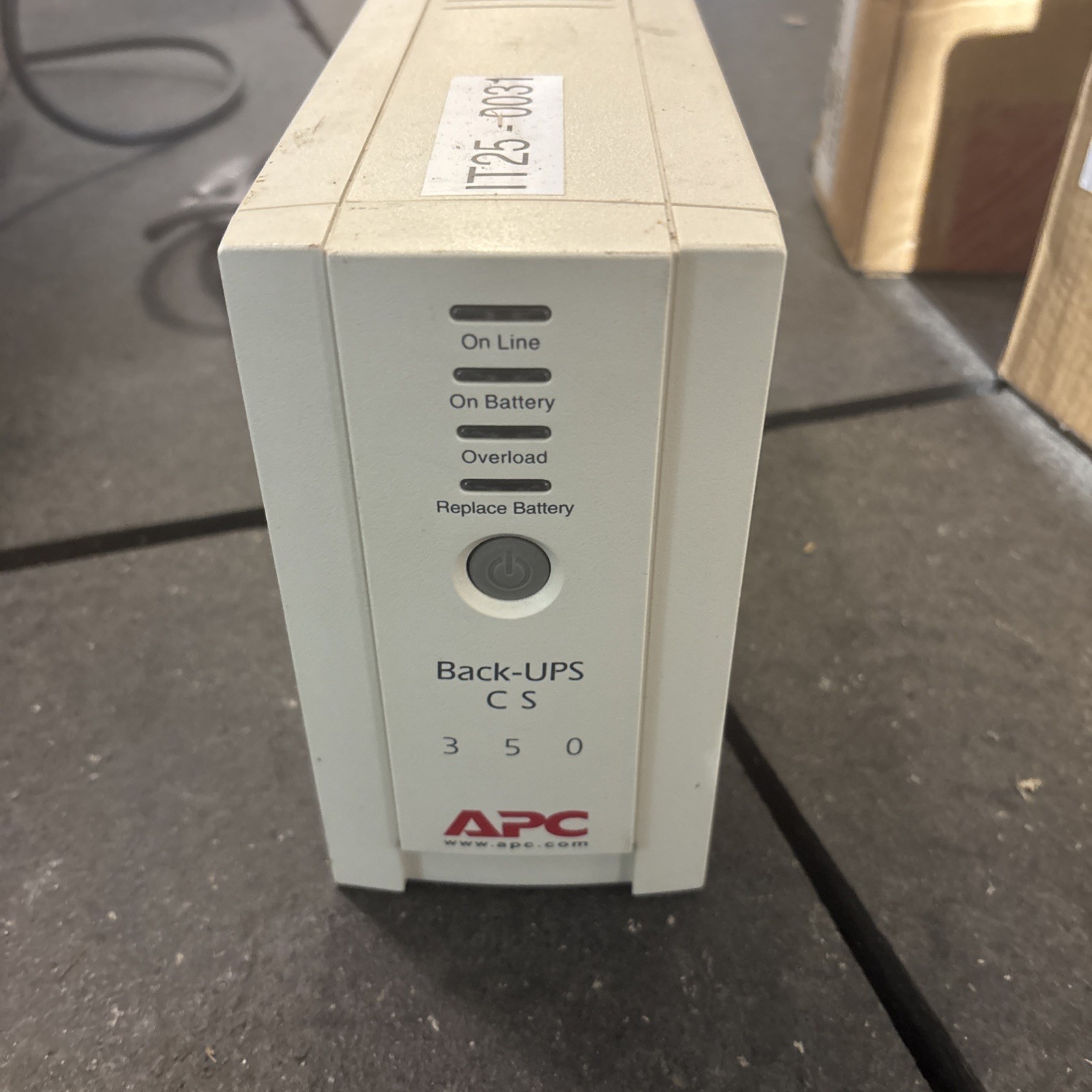 Used APC BK350 Back-Ups Cs Battery Backup System NO BATTERY