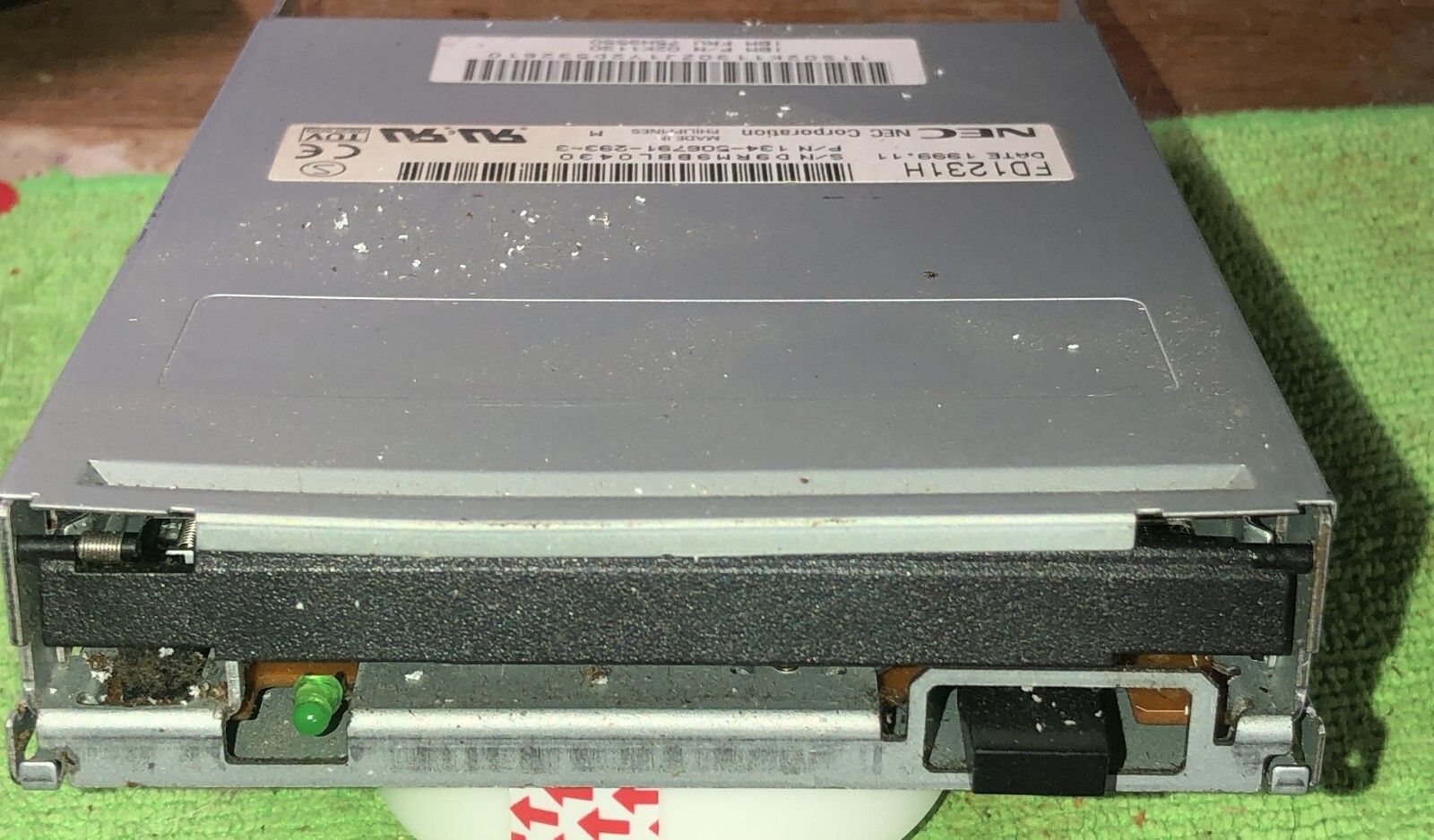 IBM 1.44 FLOPPY DRIVE NO BEZEL PN 02K1130 FRU 75H9550 NEC PN 345-506791-293-3