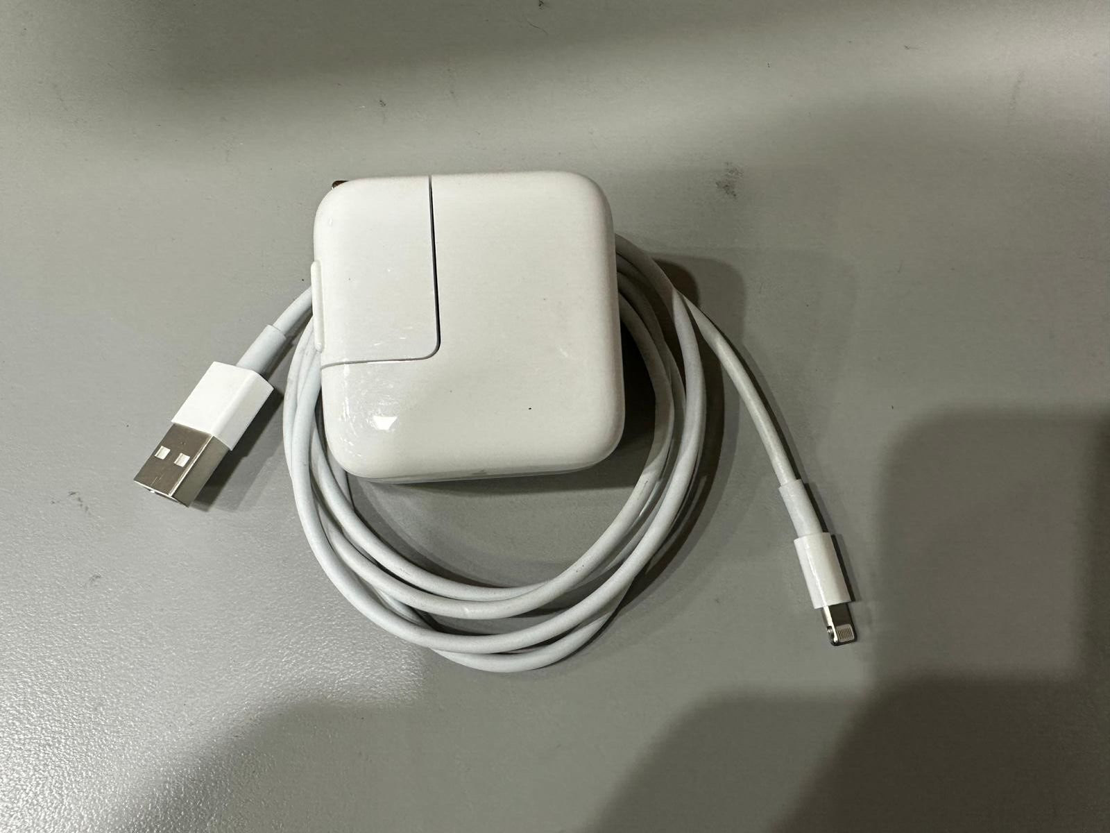 Apple 10w USB Wall Charger Adapter  for ALL iPhones w/ lightning cable