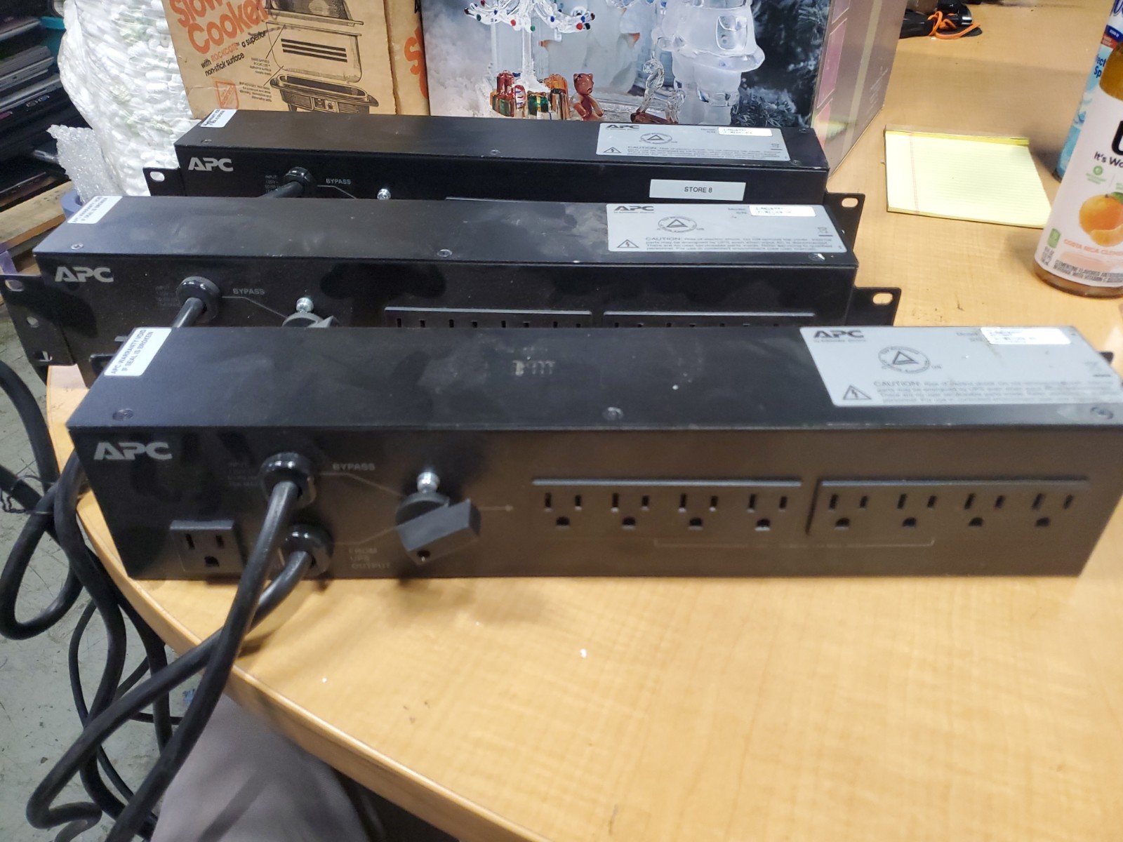 NEW APC by Schneider Electric 8-Outlets 1.5kVA PDU SBP1500RM Maintenance Bypass