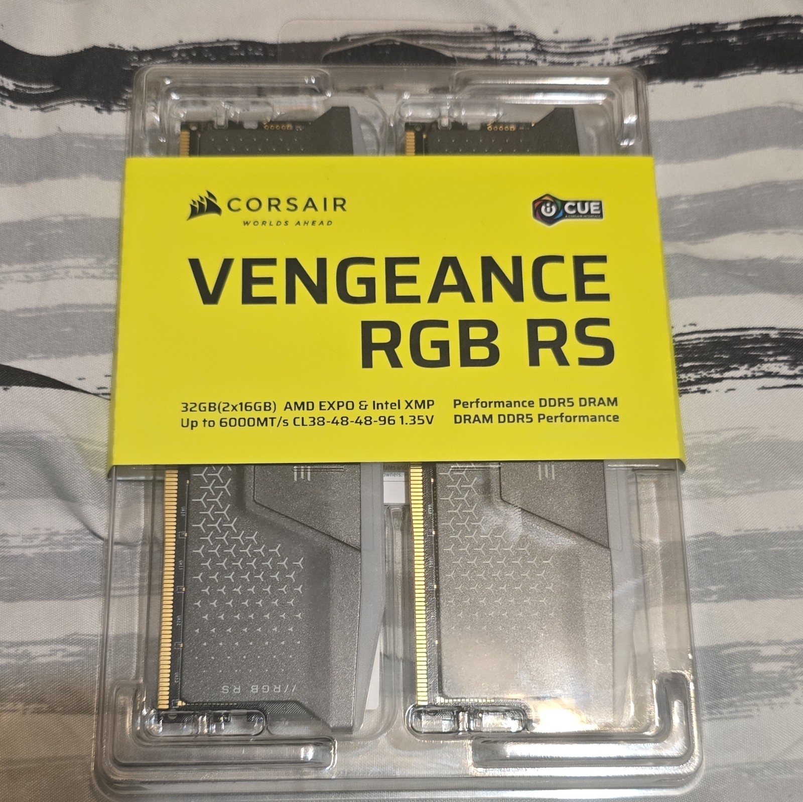 Corsair Vengeance RGB RS 32GB (2x16GB) DDR5-6000 DIMM