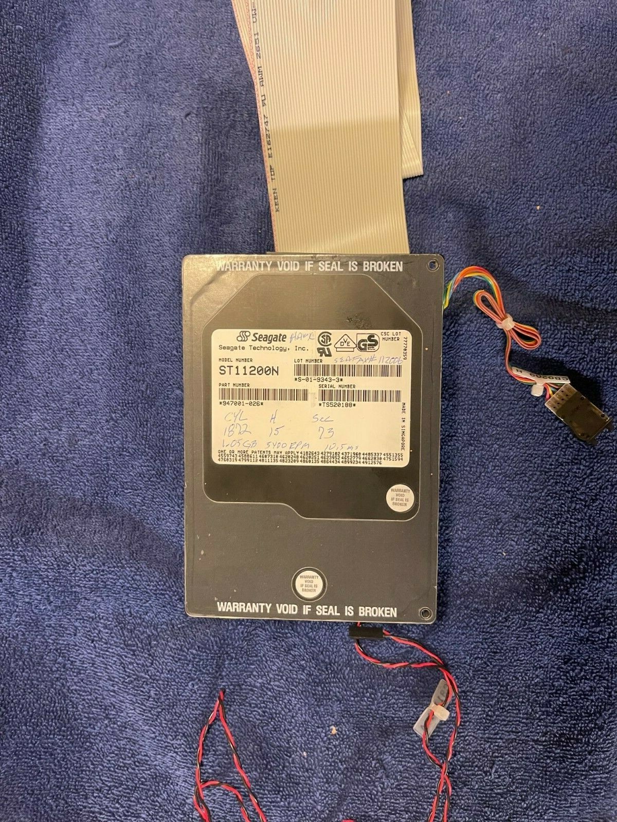 Seagate ST11200N 947001-026 1.05 GB 50-Pin SCSI Hard Drive powers up includes ca