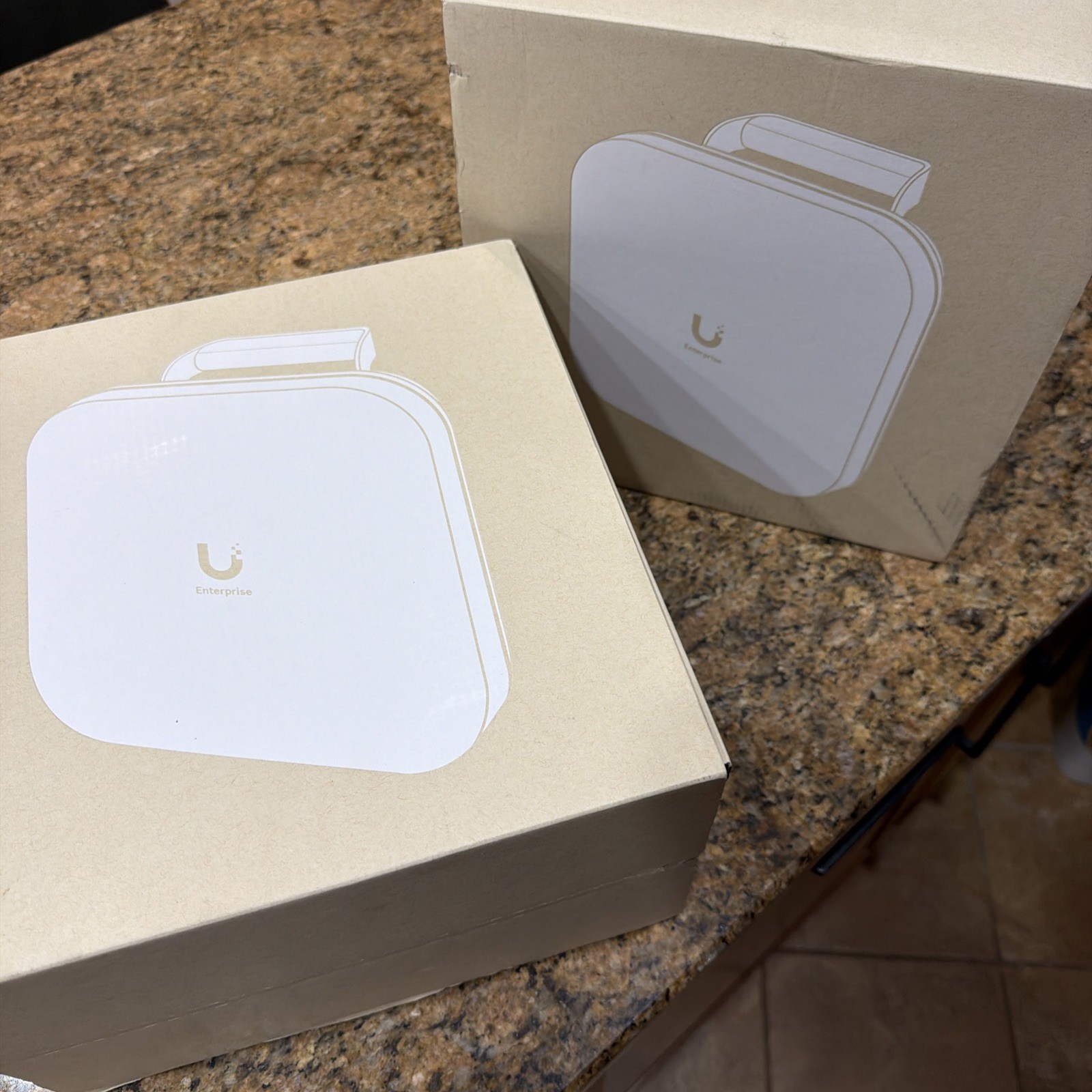 Ubiquiti Unifi E7 Campus US 10GbE WiFi 7 Access Point Tri-Radio 2.4 5 6GHz IP67