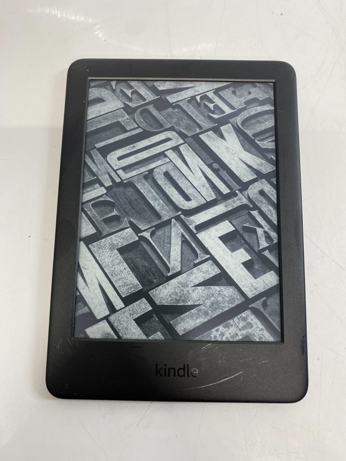 Amazon Kindle 10th Gen 2019 Black 6" E-Reader WiFi Model J9G29R