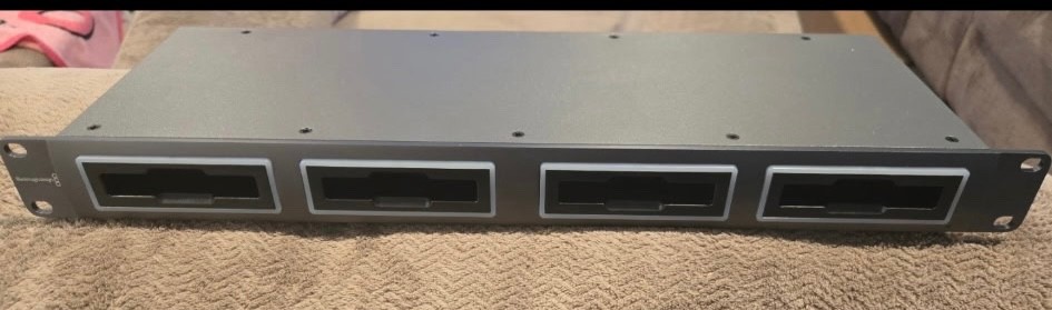 BlackMagic Design MultiDock 2 Rackmount 4 Bay SSD Thunderbolt 2 Hub Dock for Mac