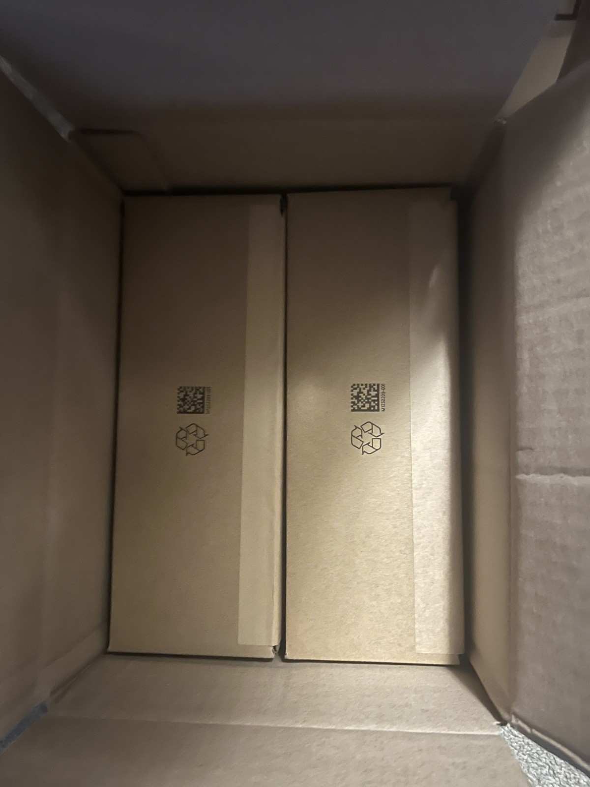 LOT OF 2 Microsoft Surface Thunderbolt 4 Docking Station