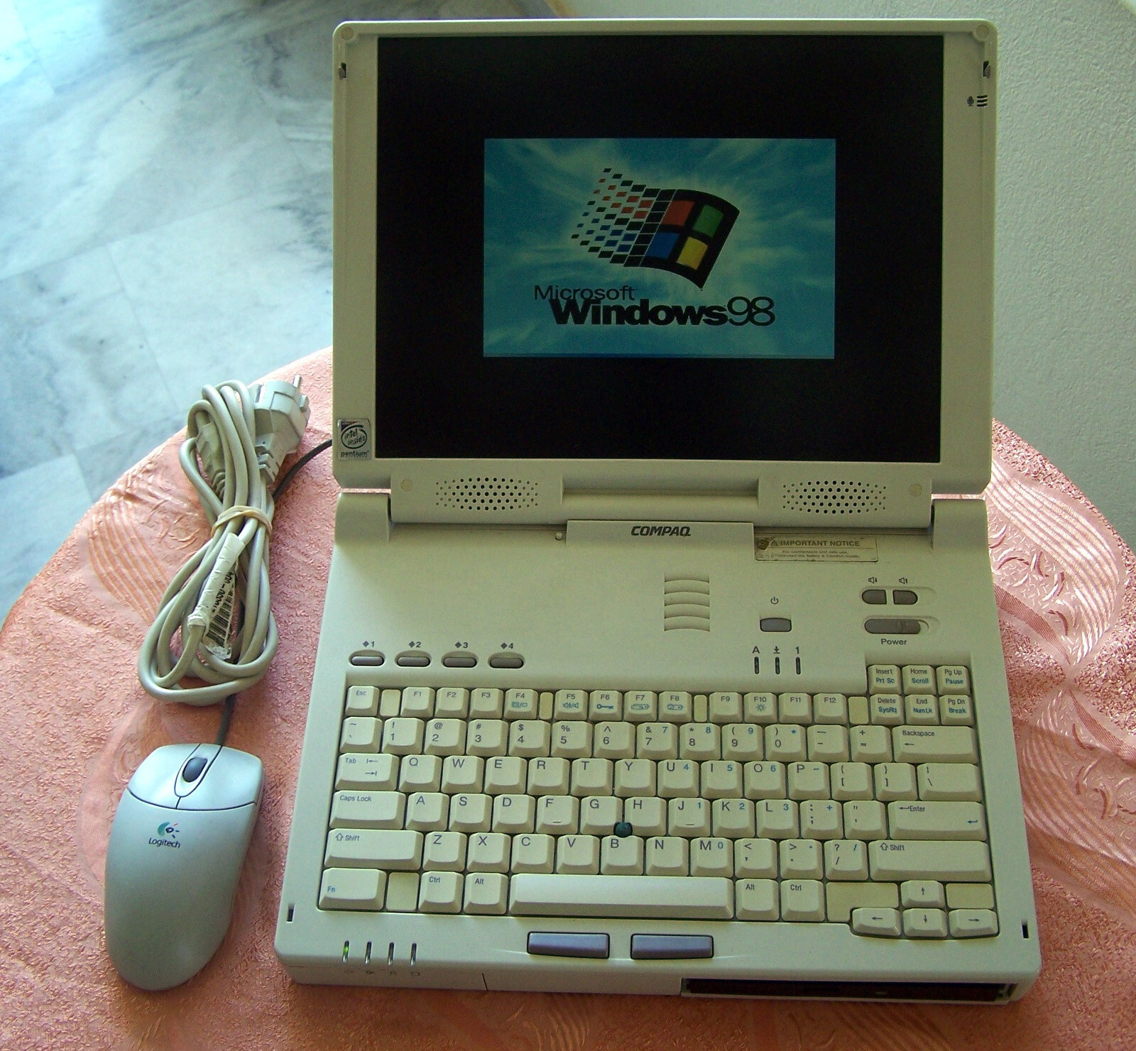 Vtg 1997 Compaq Armada 7792 Intel P2 Win-98 Serial Parallel-ΝΟ 1700 ibm dos e500