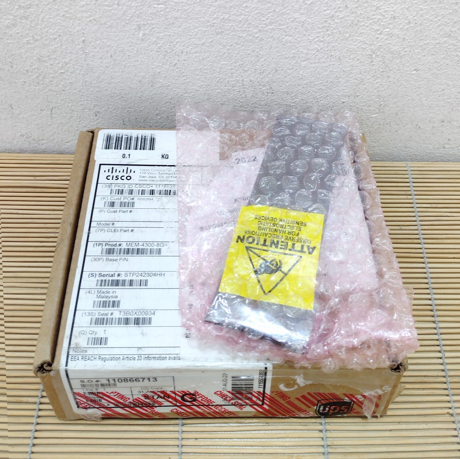 New Cisco Genuine MEM-4300-8G 1x 8GB DRAM Cisco ISR 4331 4351 Routers New Box