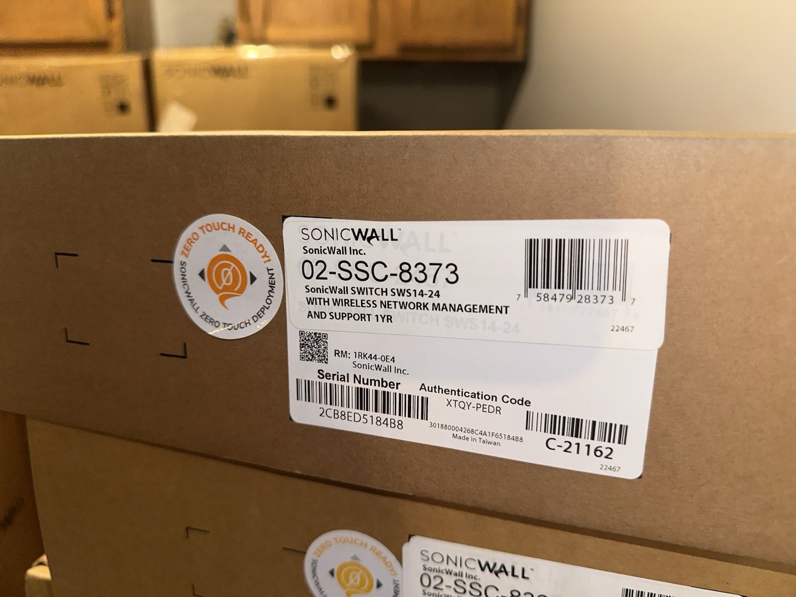 SonicWall (02-SSC-8373) SWS 14-24 Managed Network Switch 4x10GbE SFP+ NEW Sealed