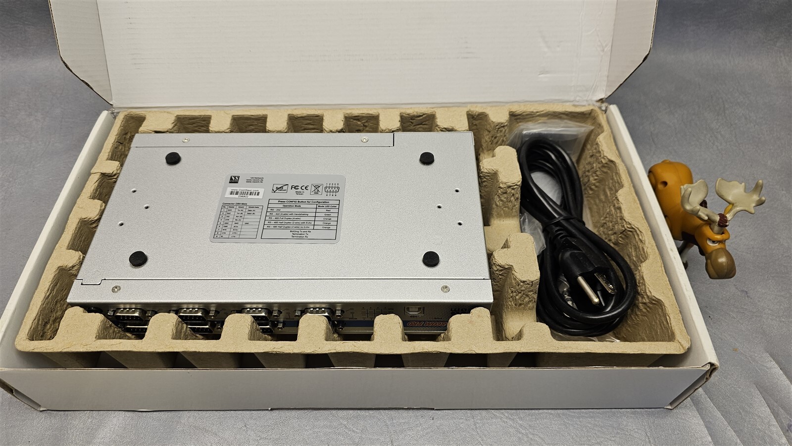 VScom USB-8COM-PRO USB to 8x RS232/422/485 ports (DB9 male)