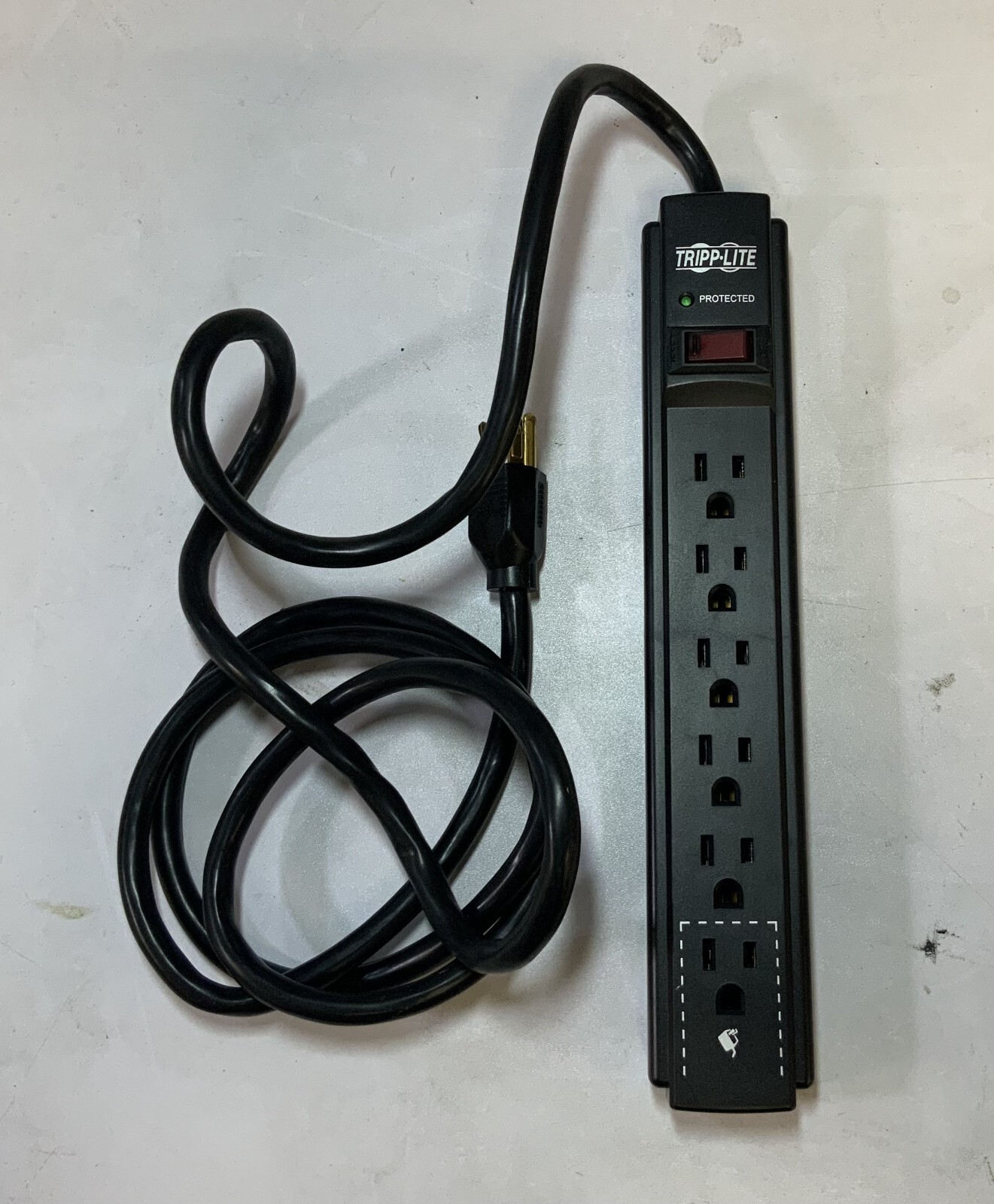 Tripp-Lite TLP606B Protect It 6-Outlet Surge Protector "F1B"