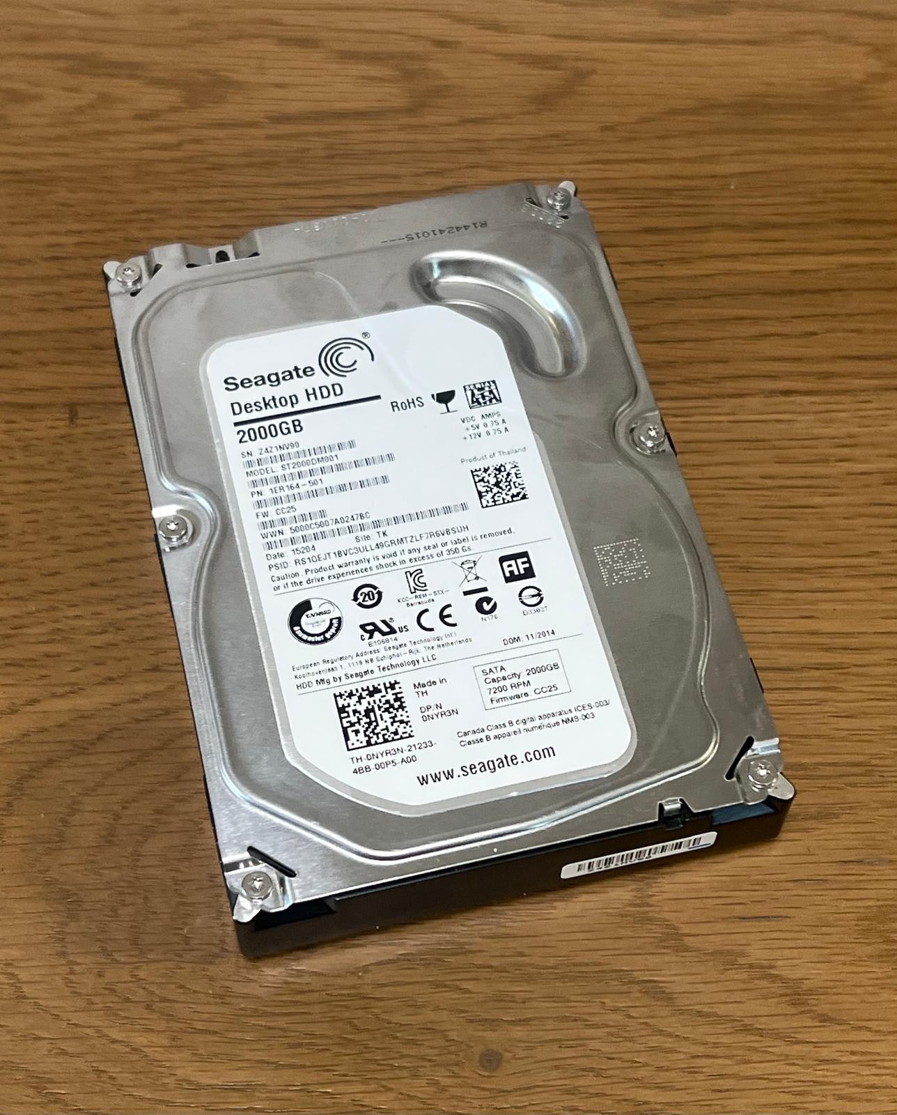 **SHIP FAST** Seagate Barracuda 2000 GB Internal  3.5" HDD